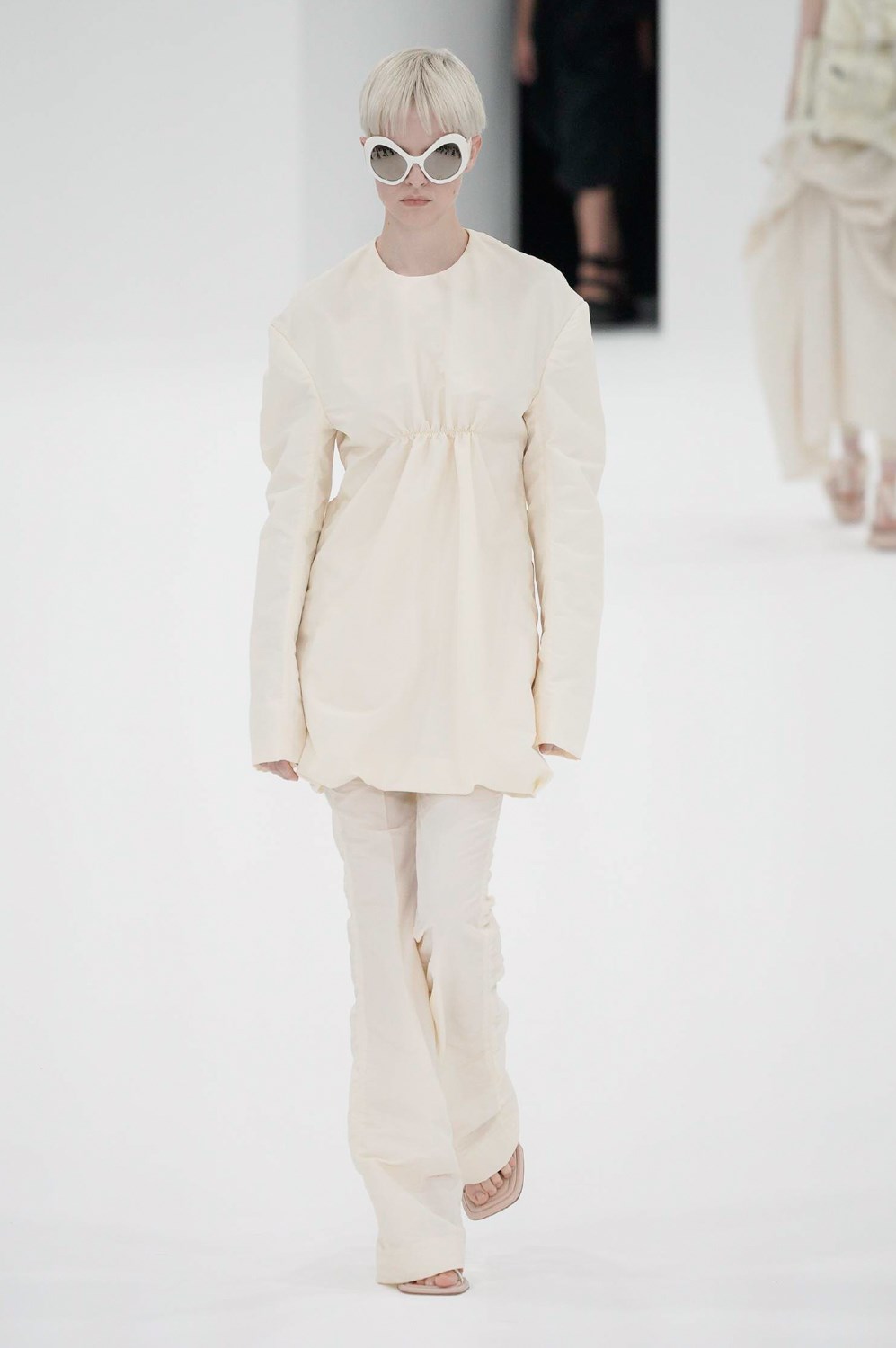 Look 25