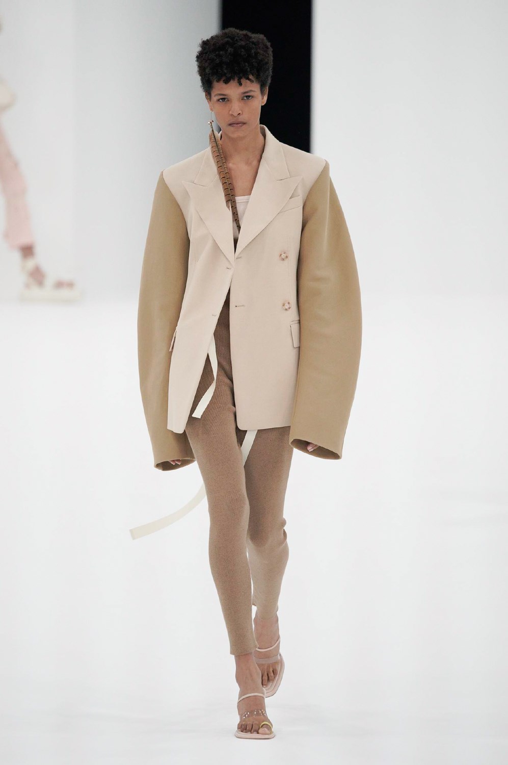 Look 40
