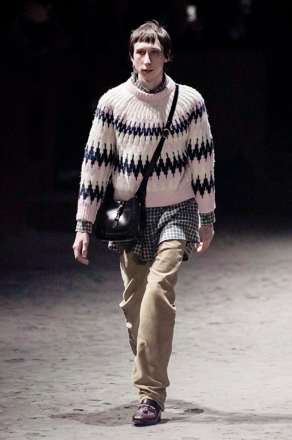 Look 10