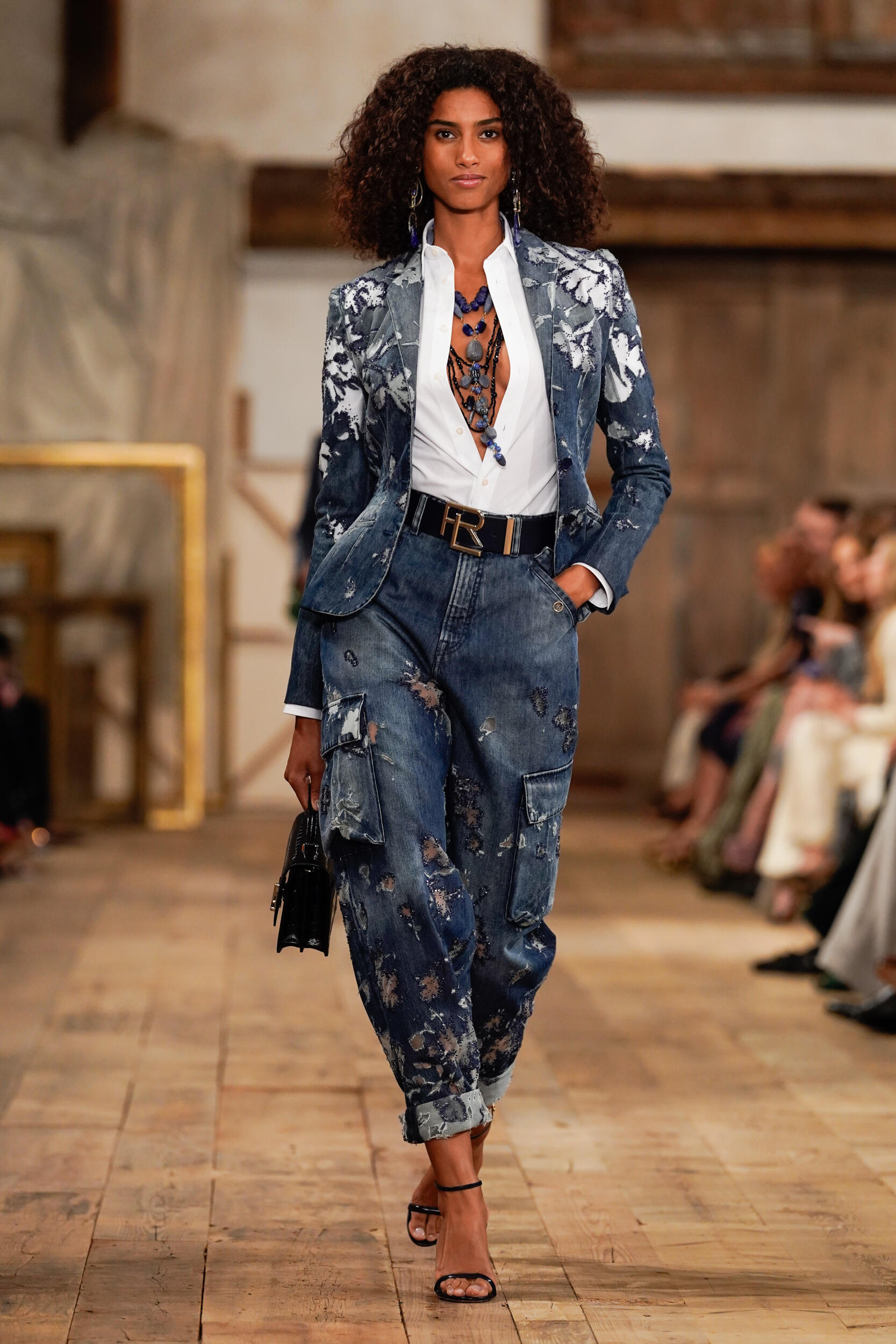 Look 5
