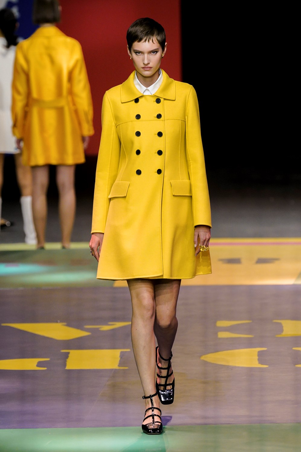 Look 15