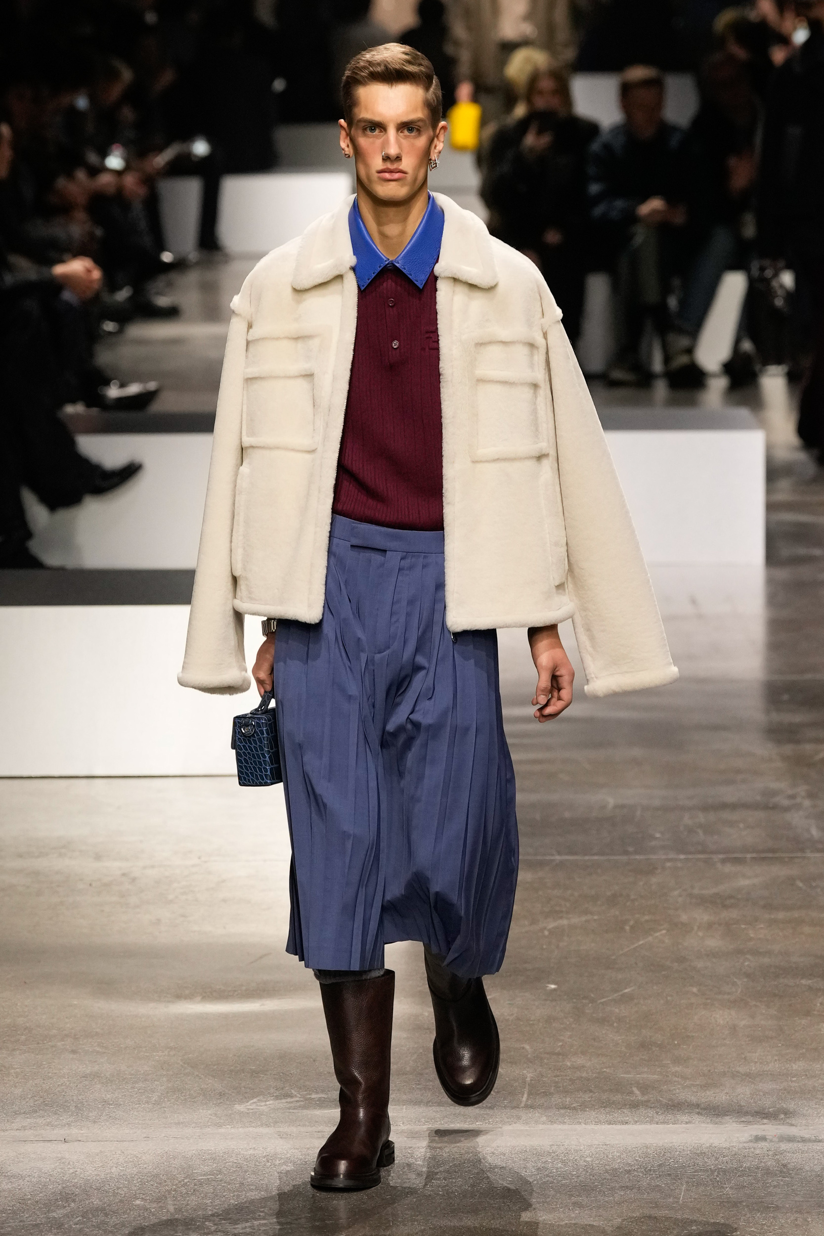 Look 12