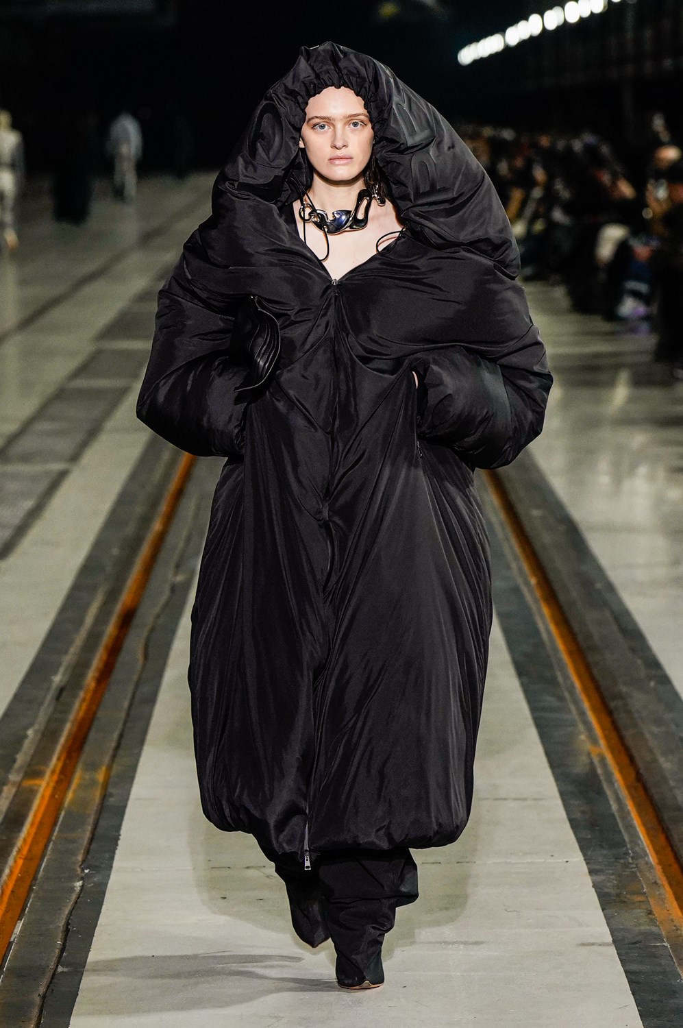 Look 9