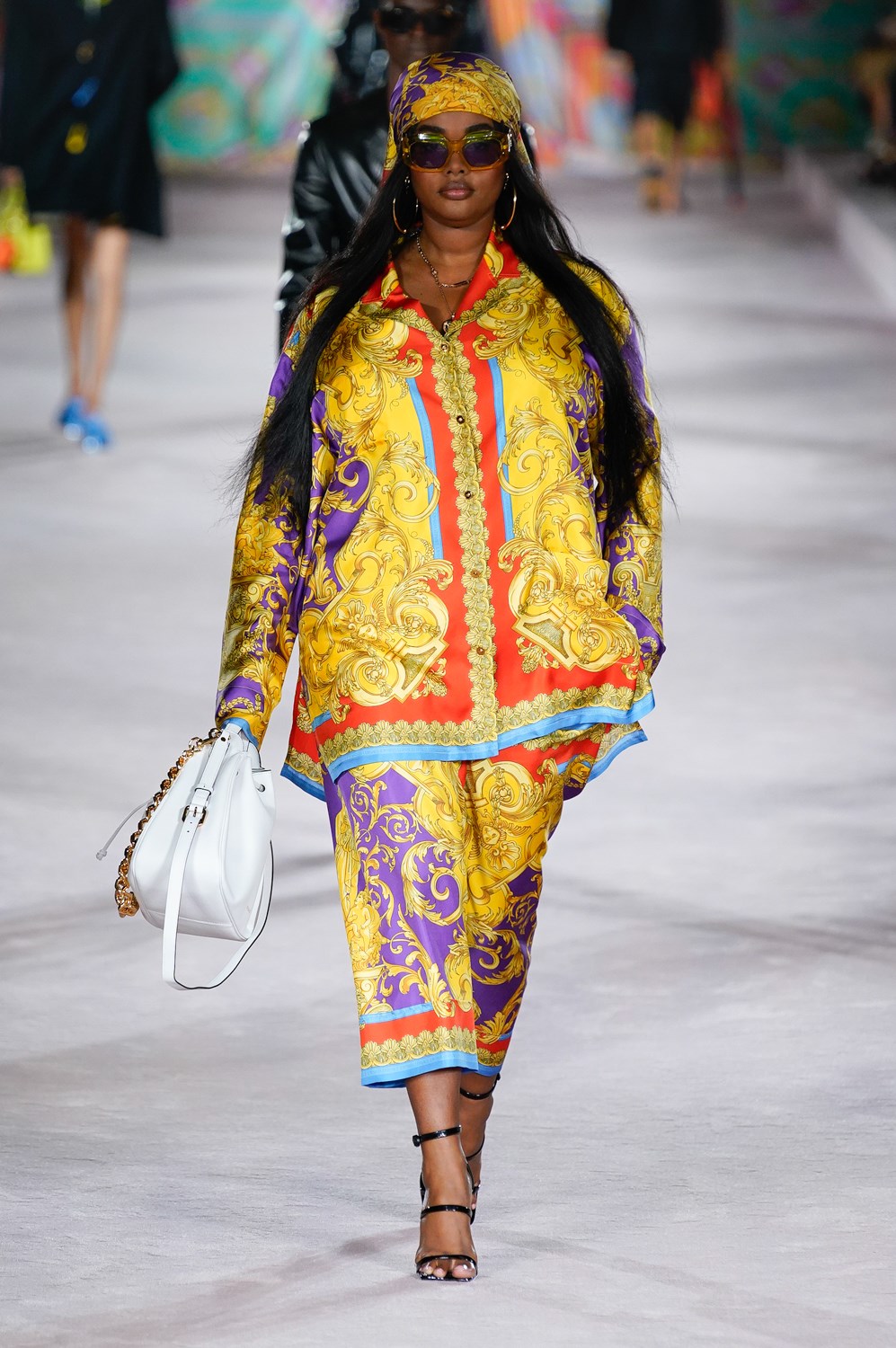 Look 11