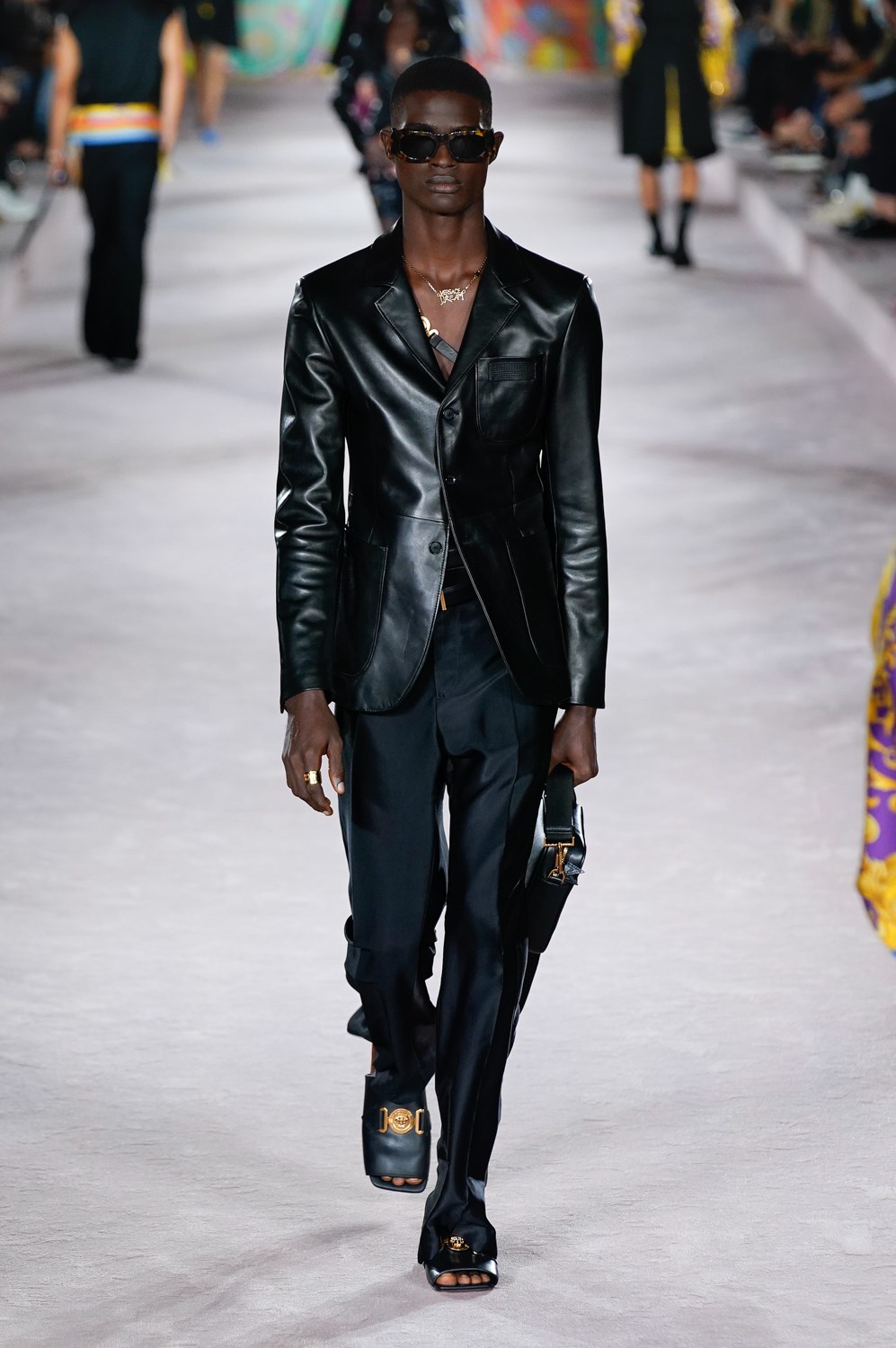 Look 12