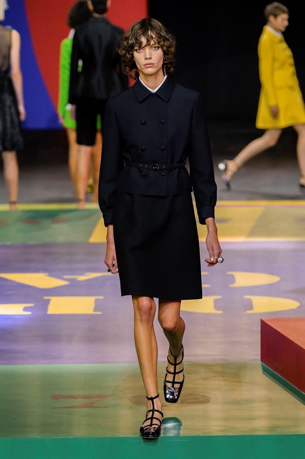 Look 18