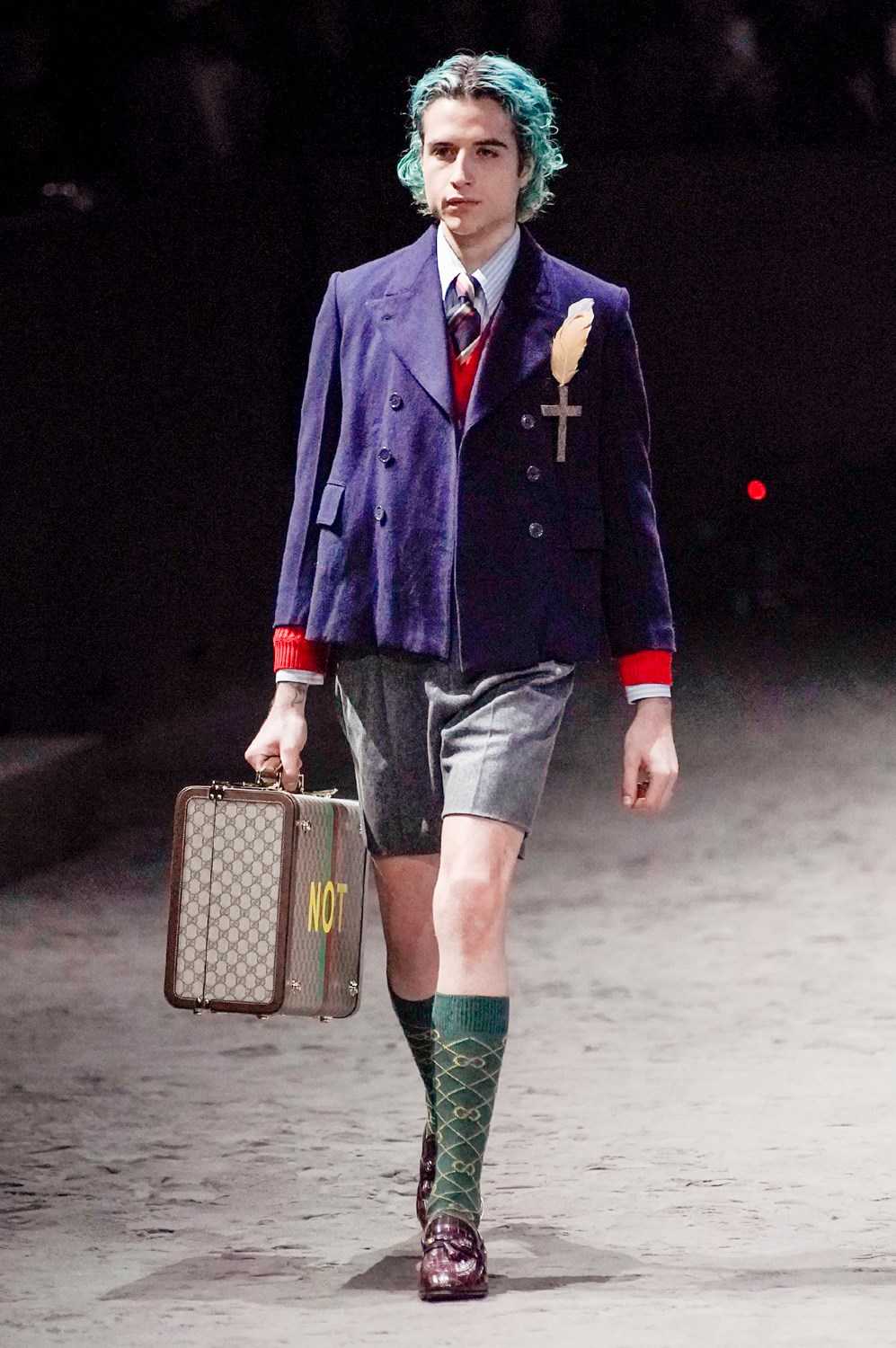 Look 32