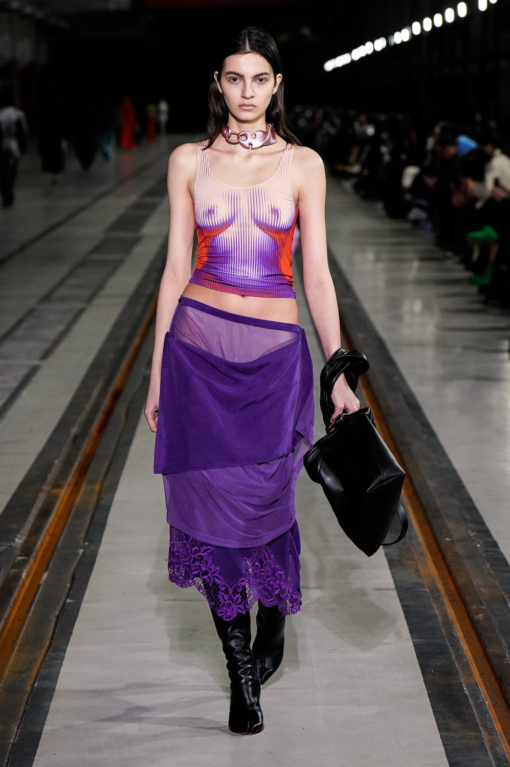 Look 15