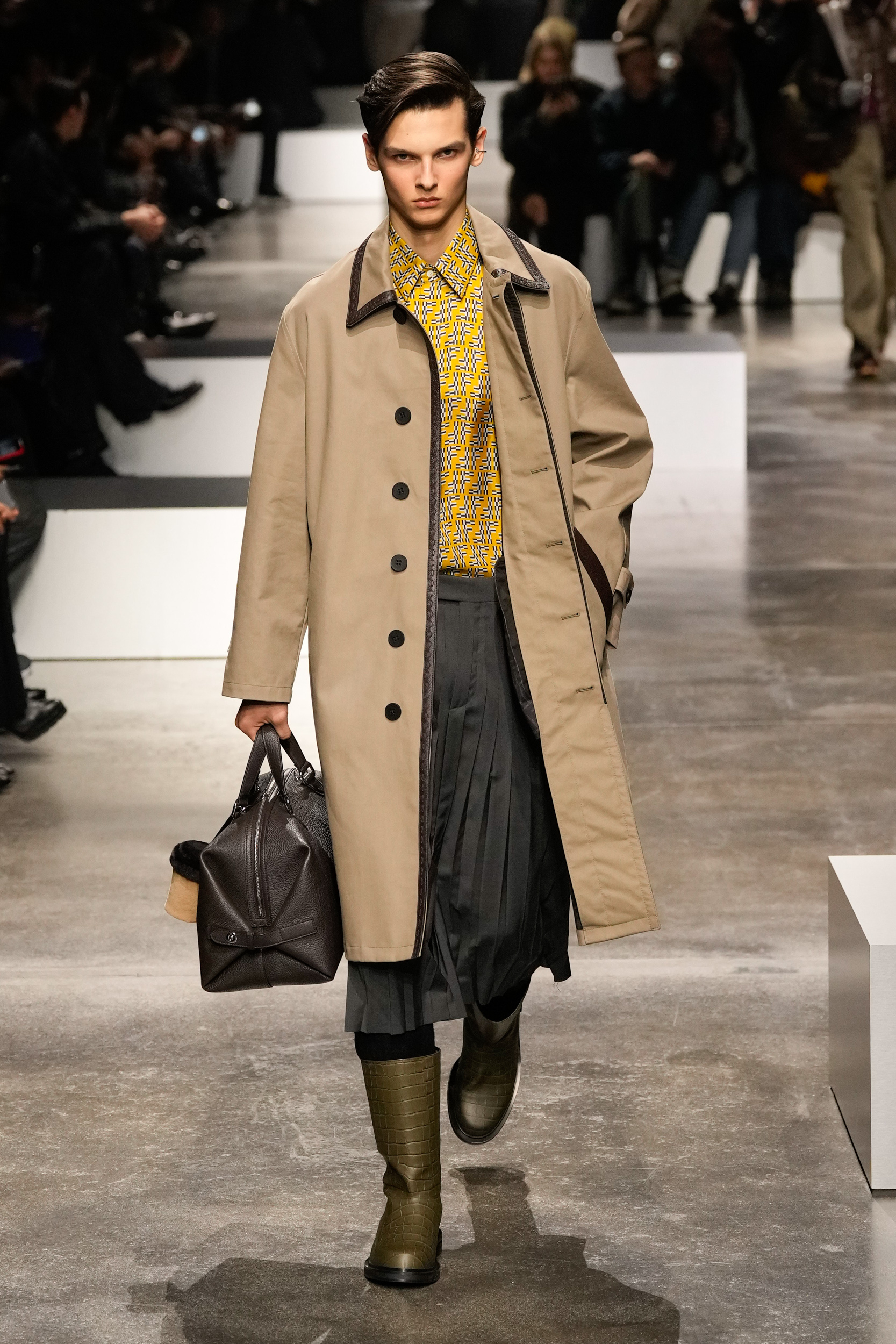 Look 19