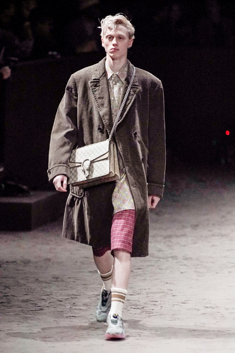 Look 37