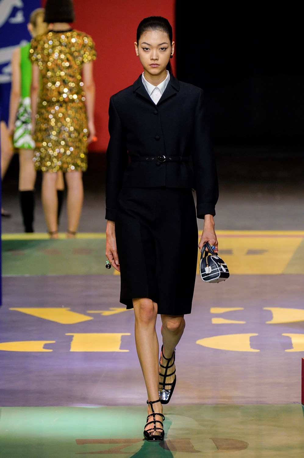 Look 25