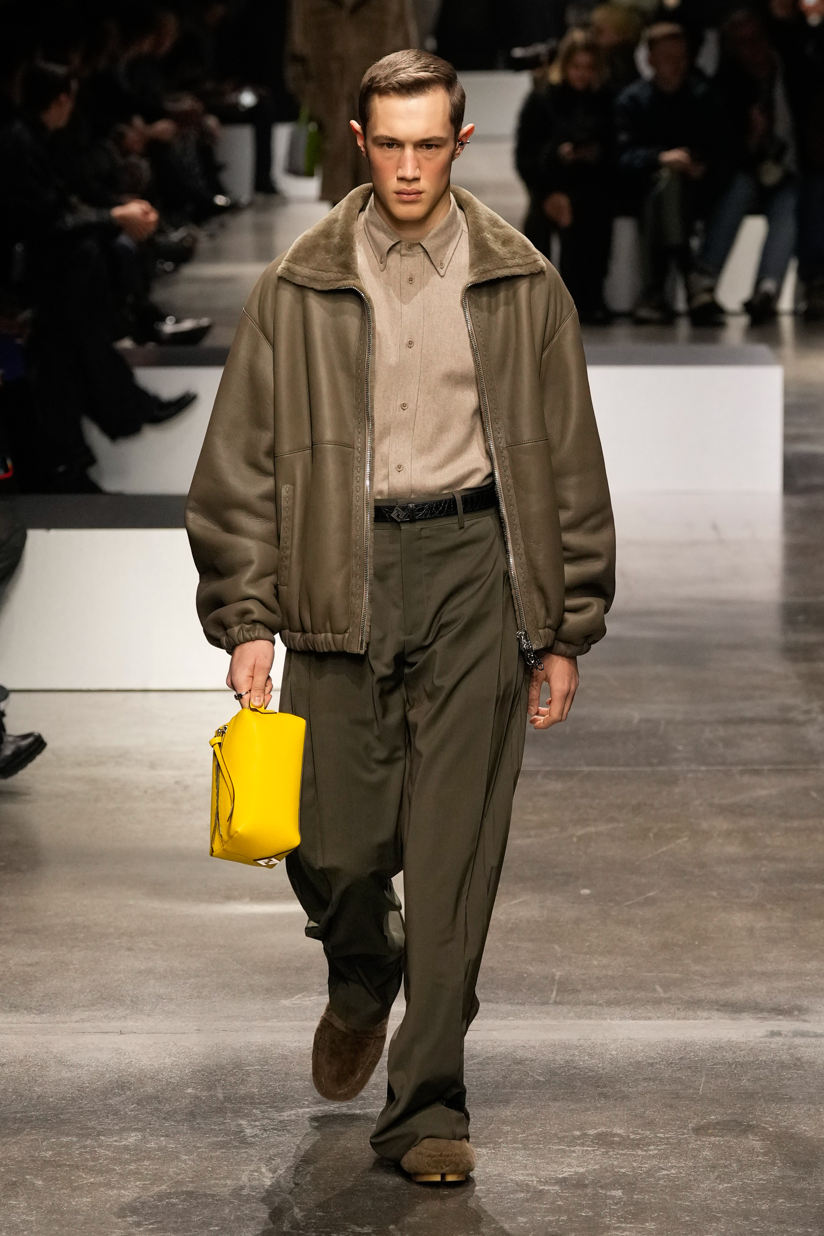 Look 22