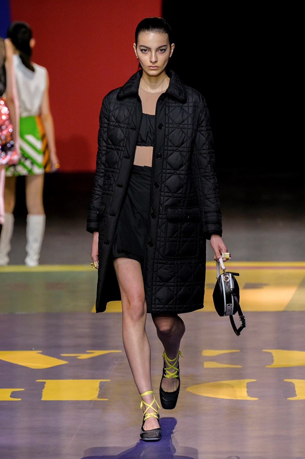 Look 27