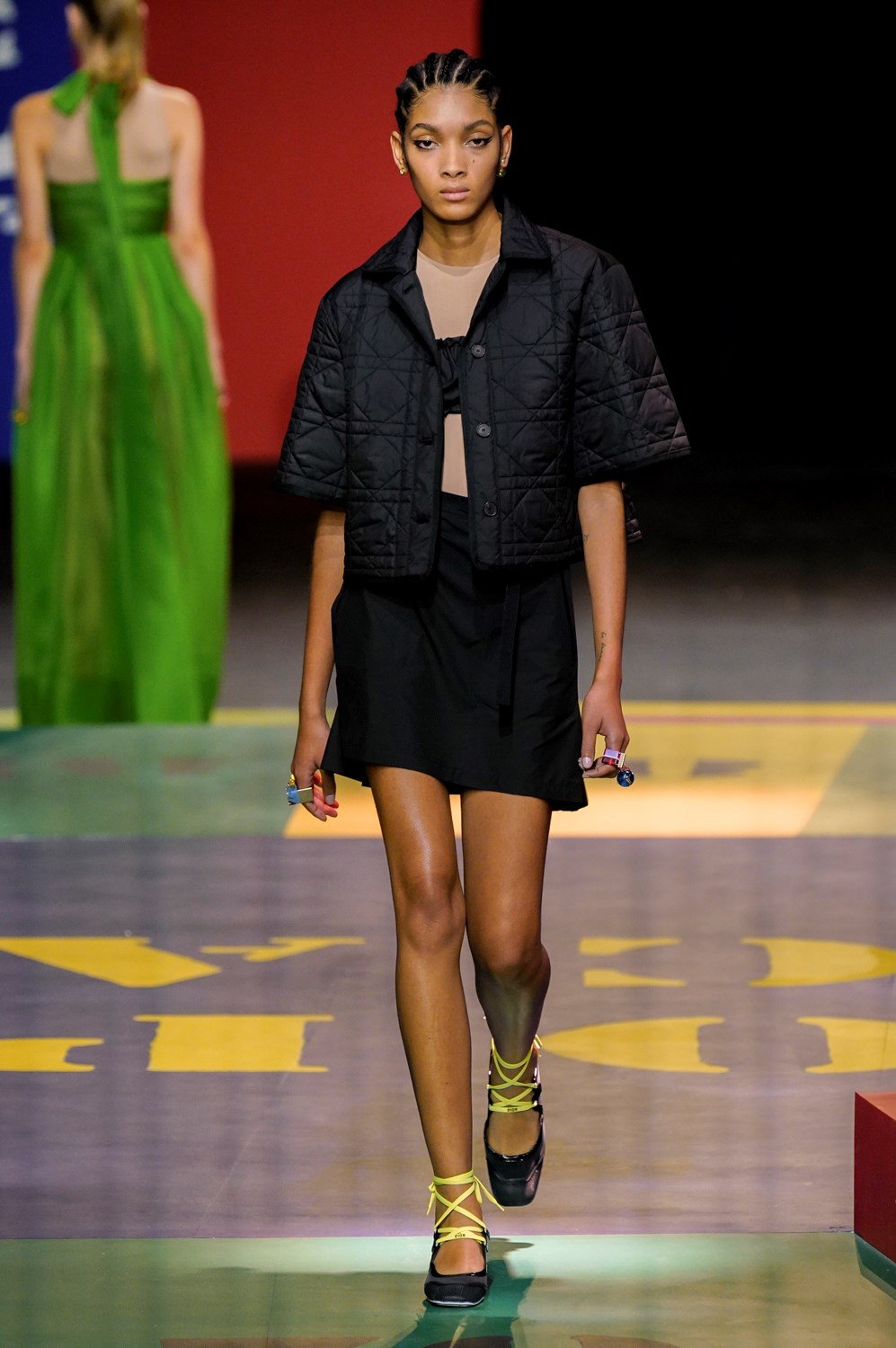 Look 28
