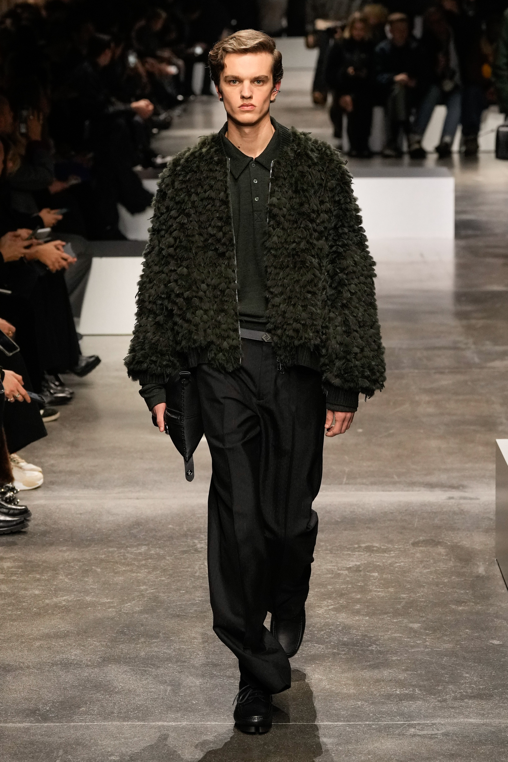 Look 24