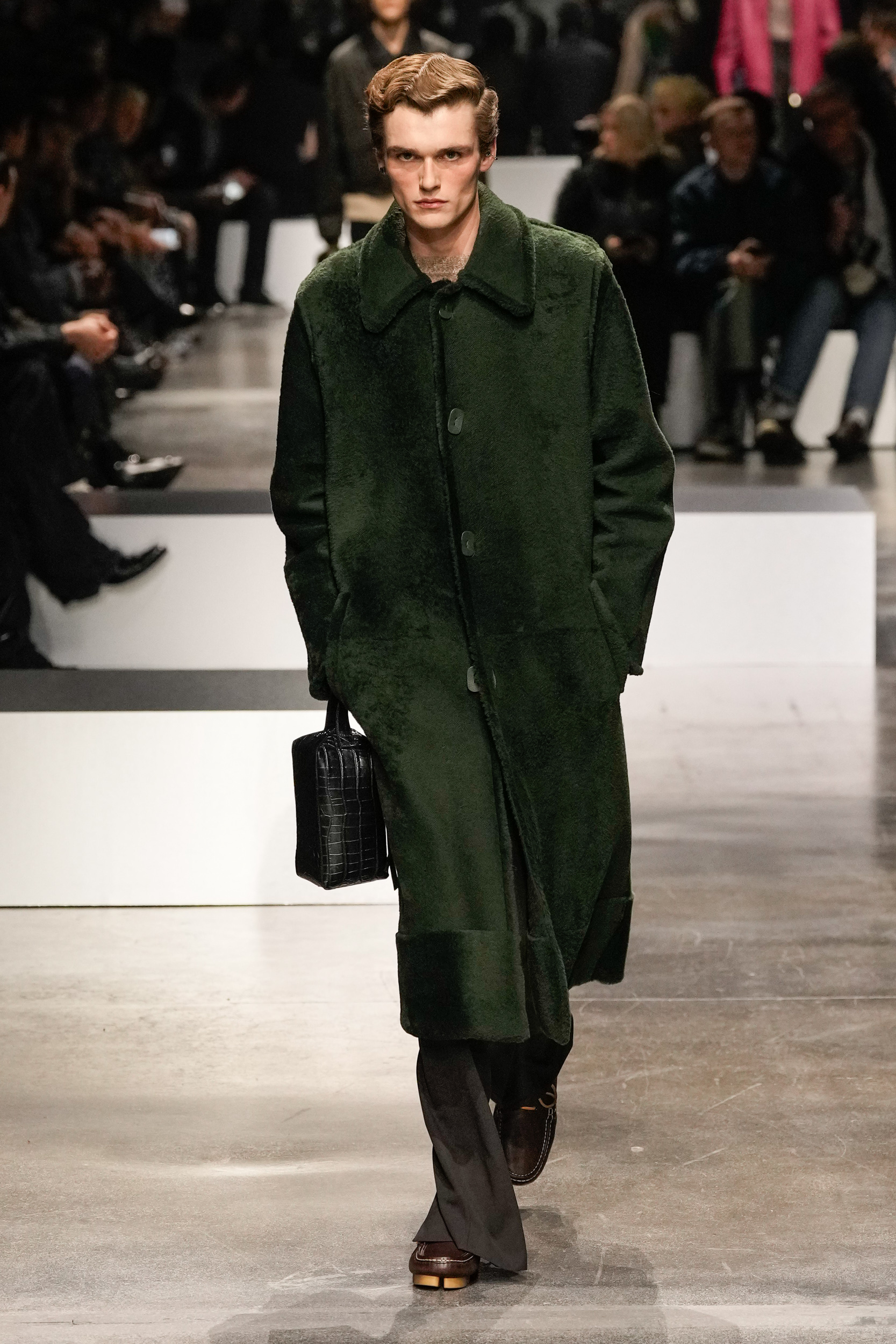 Look 25