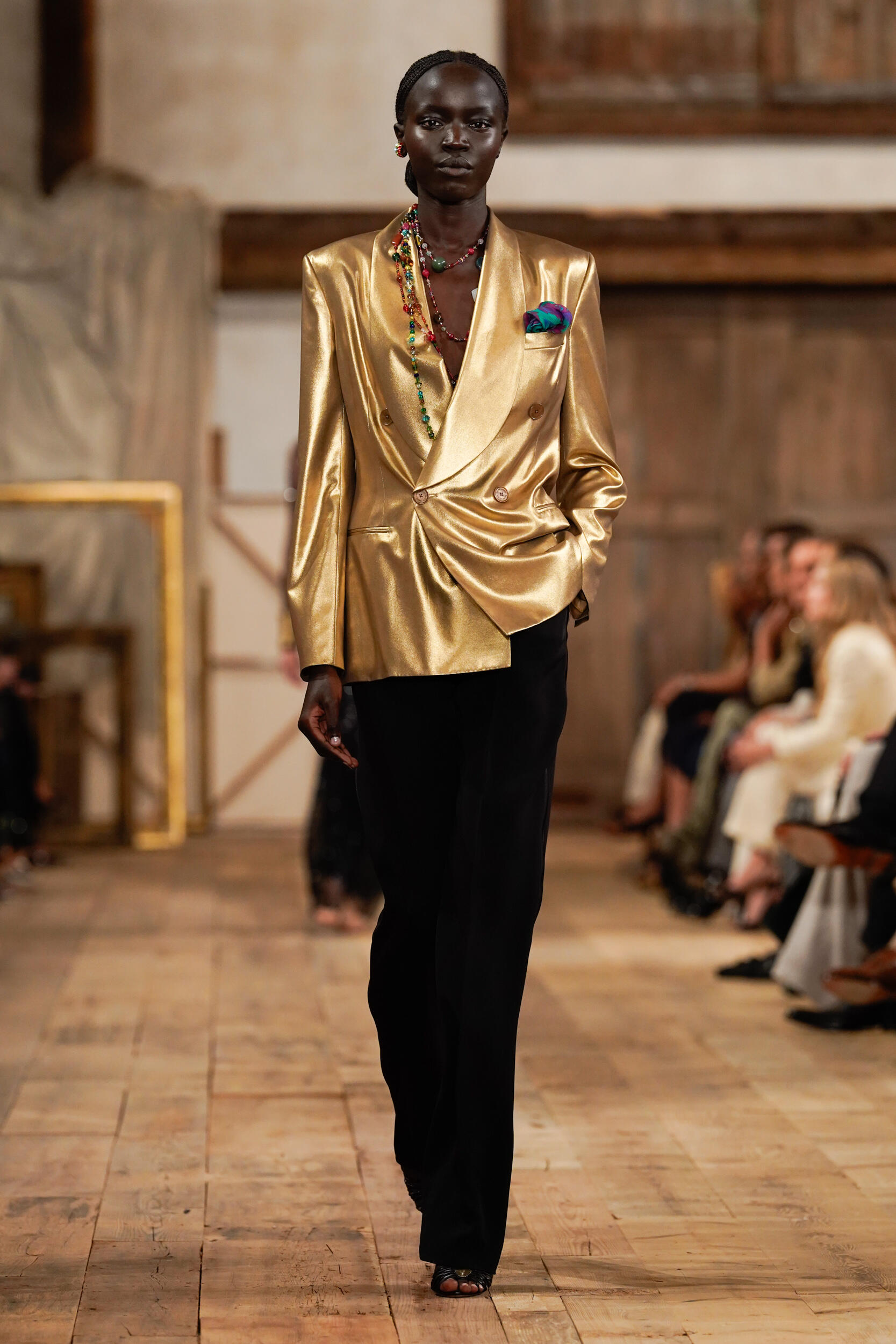 Look 25