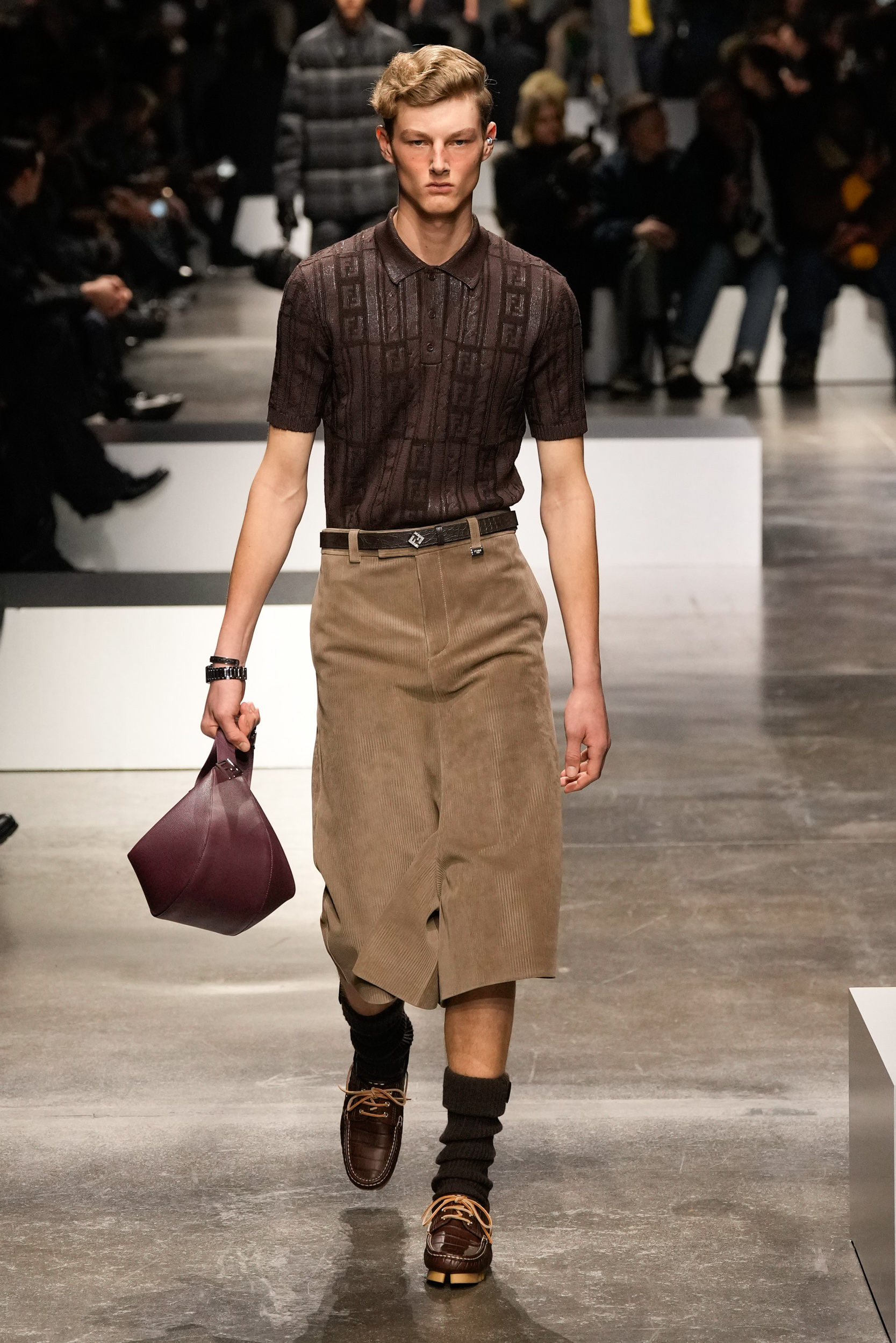 Look 27