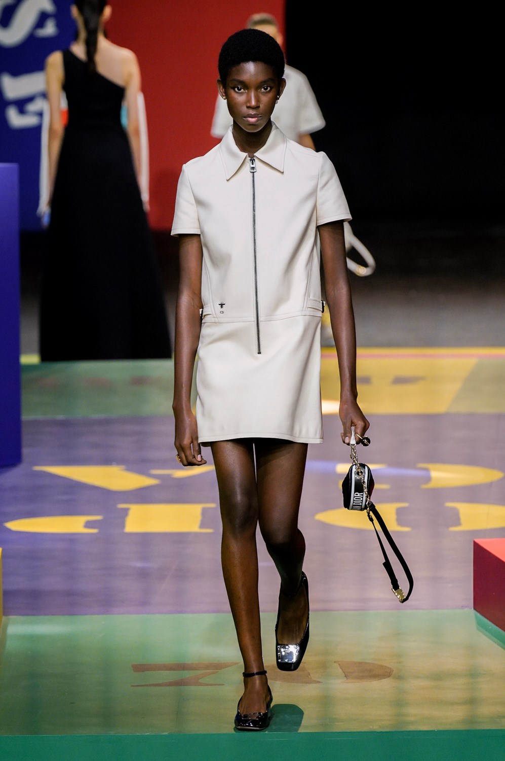 Look 32