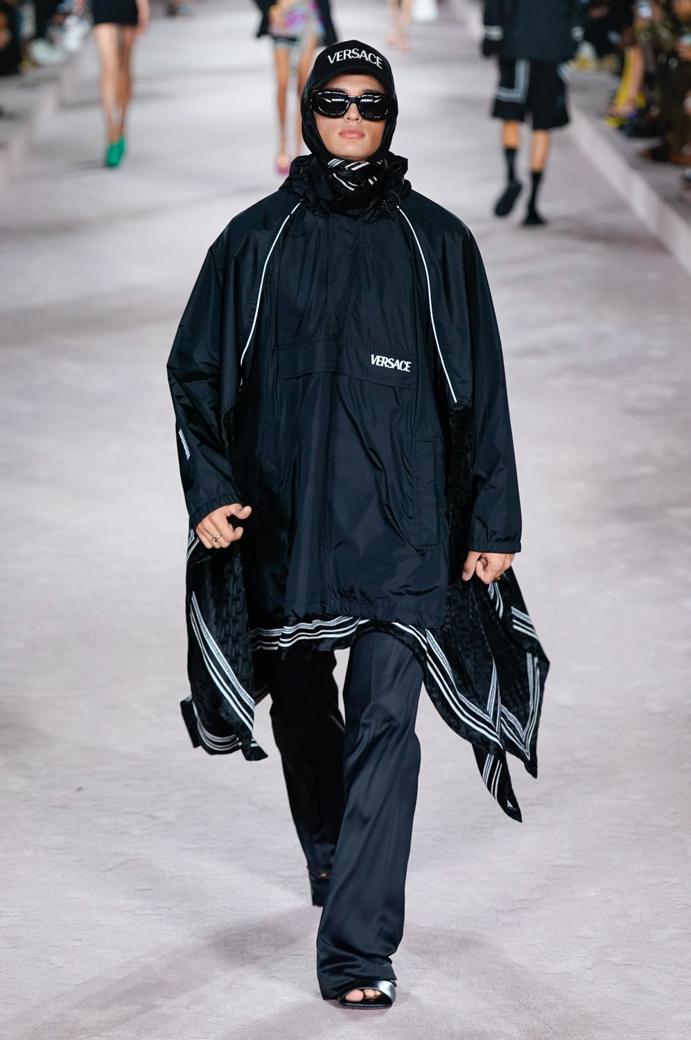 Look 27