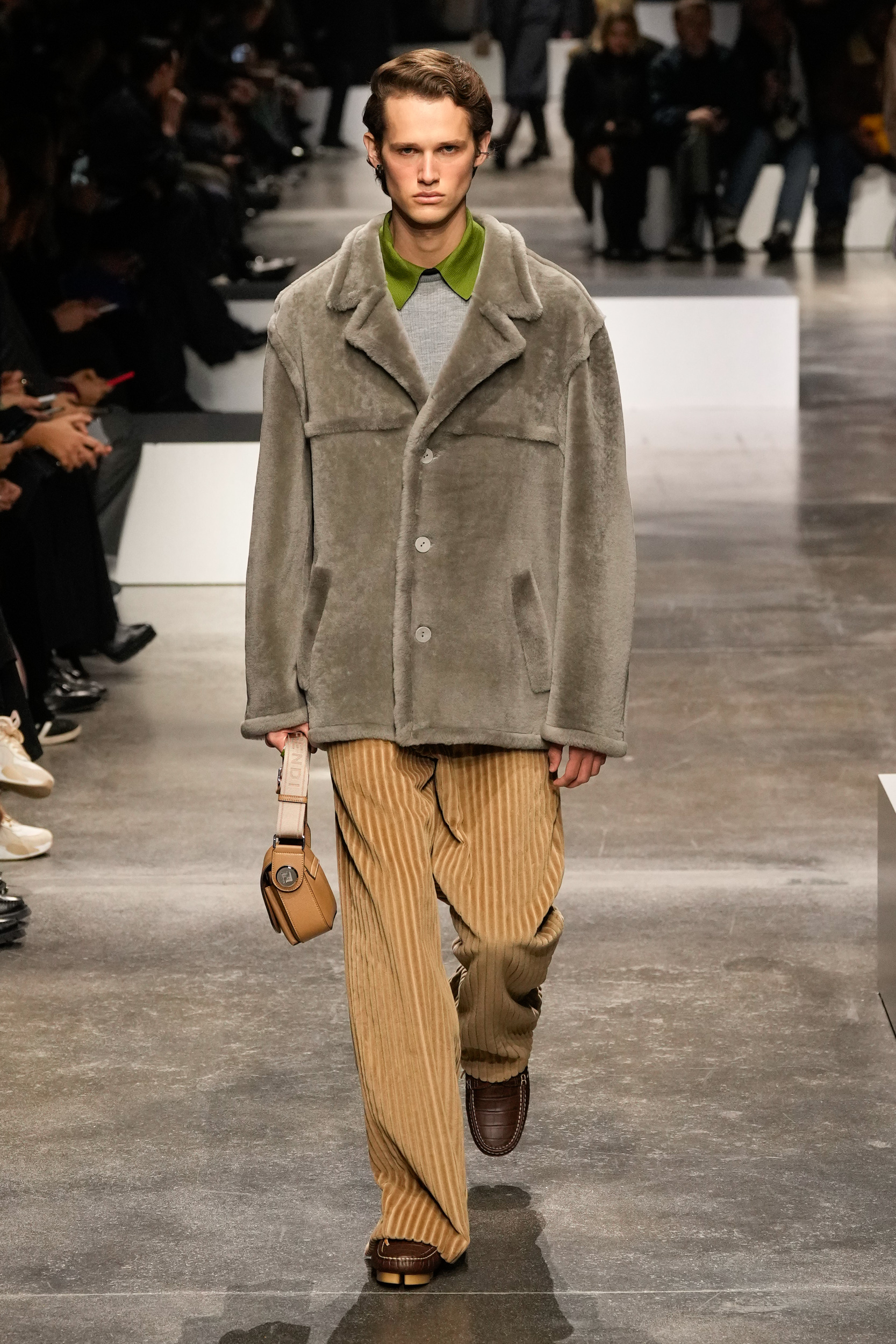 Look 29