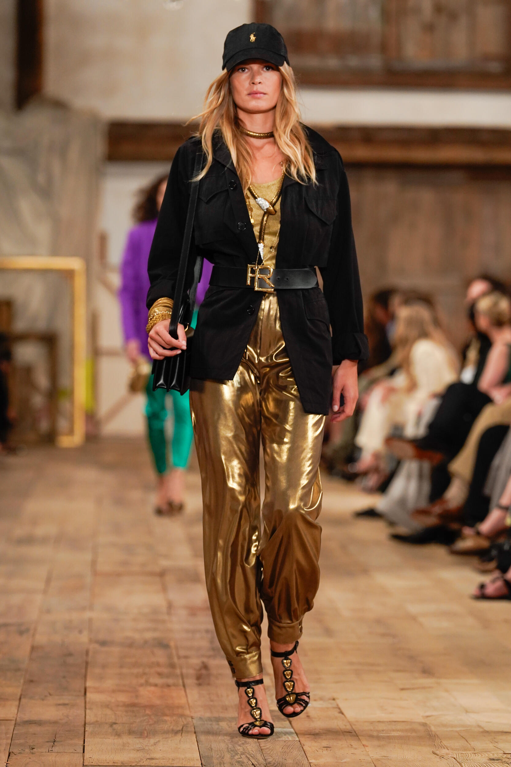 Look 28