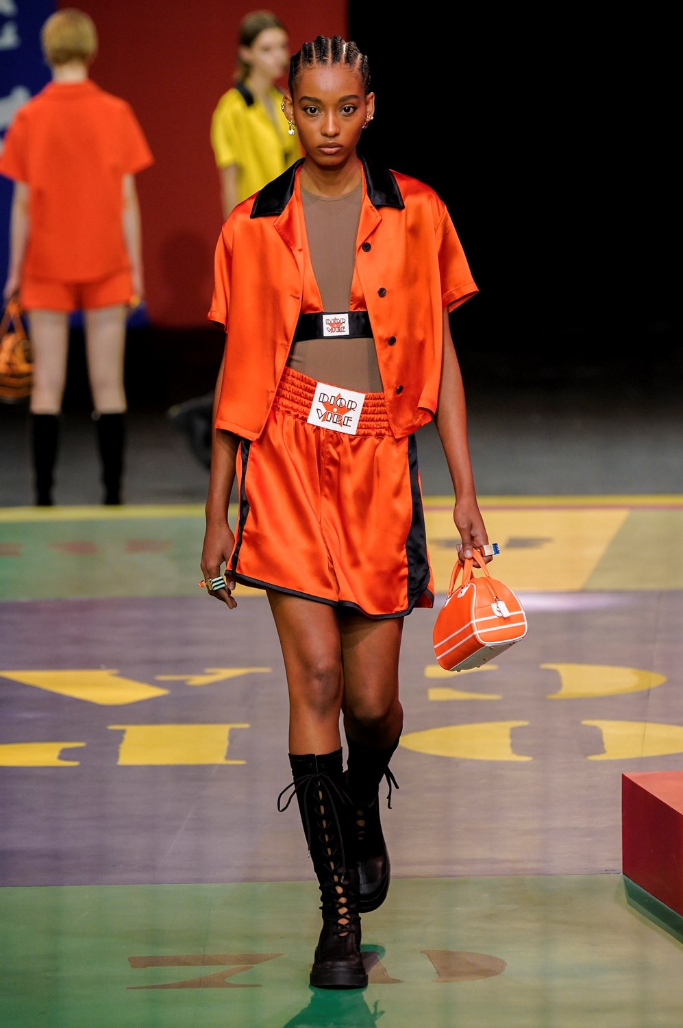 Look 35