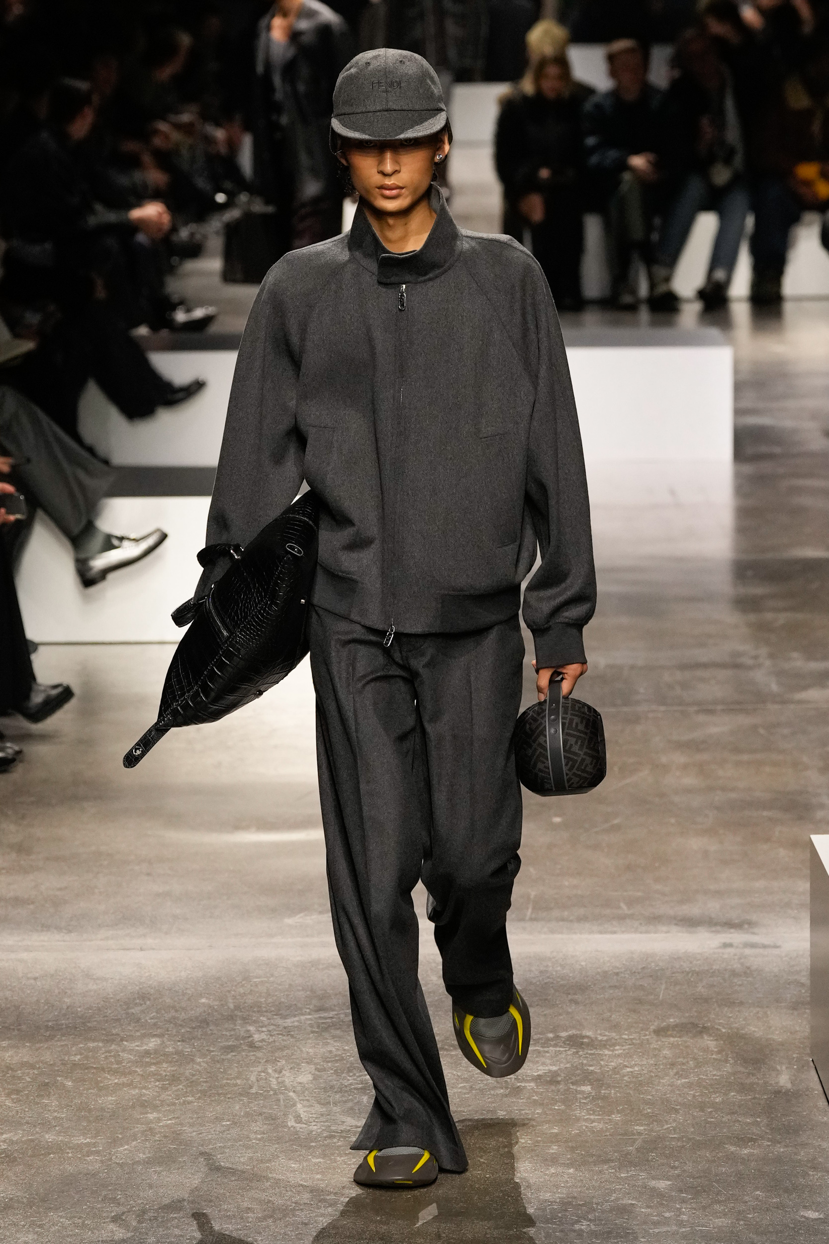 Look 34