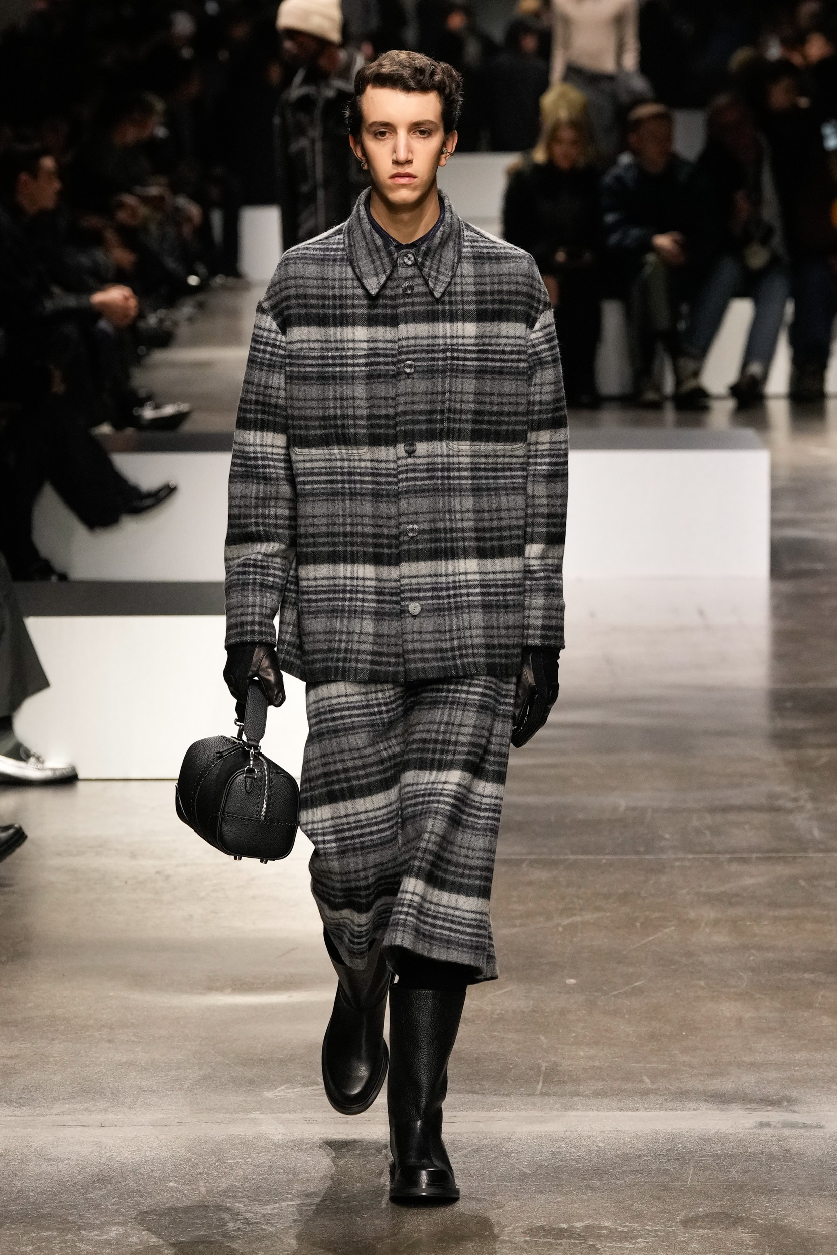 Look 35