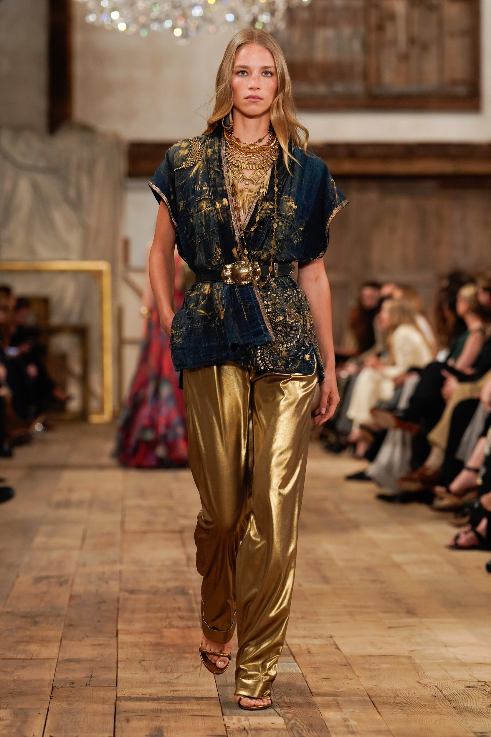 Look 38