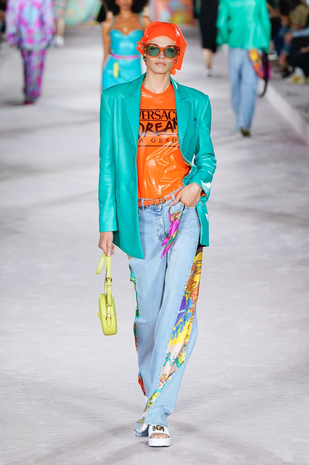 Look 37