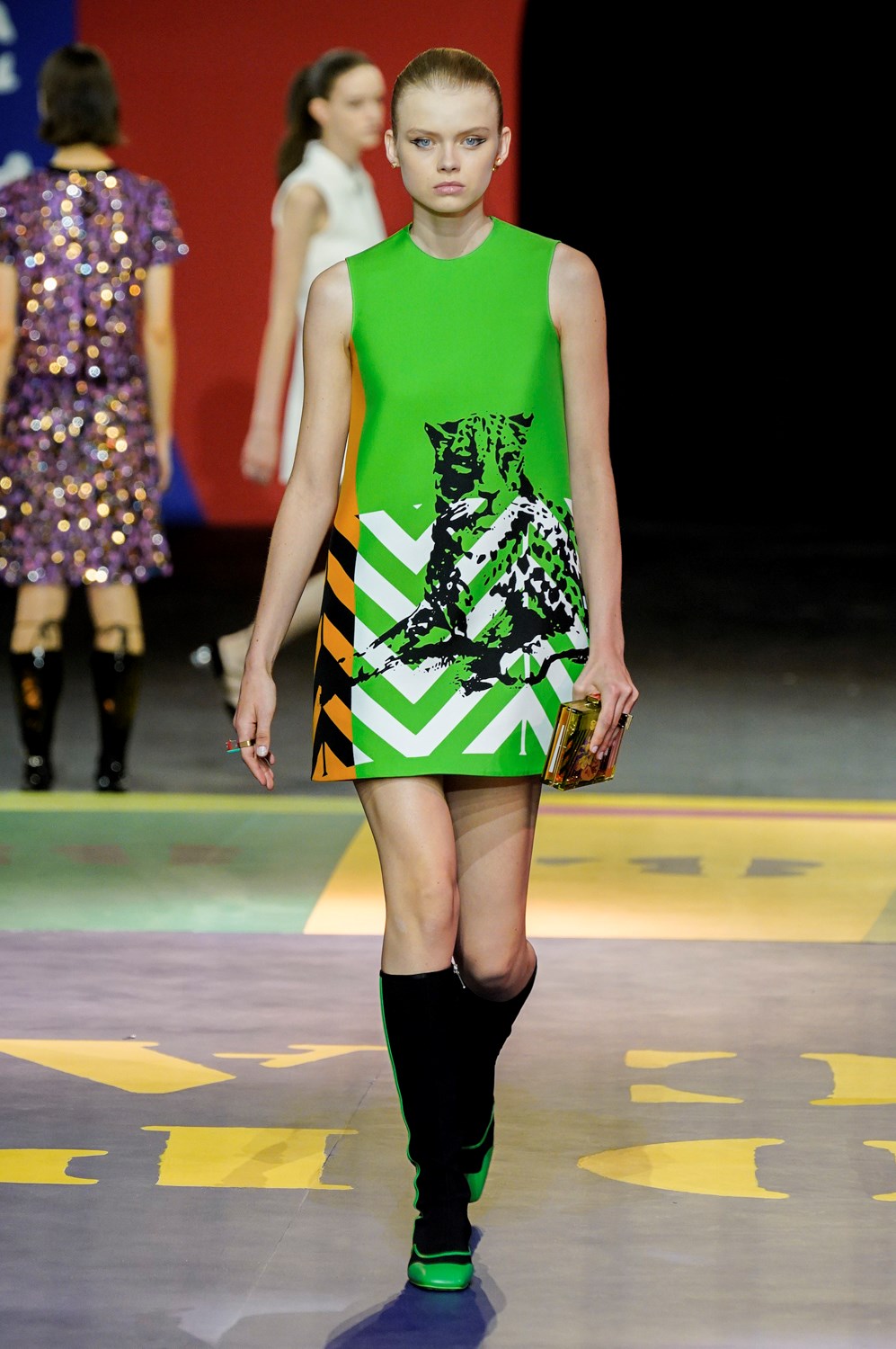 Look 50