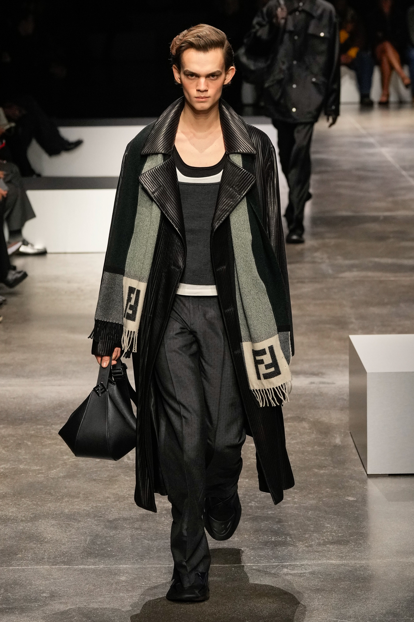 Look 50