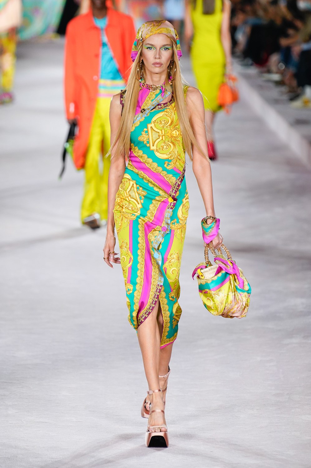 Look 48