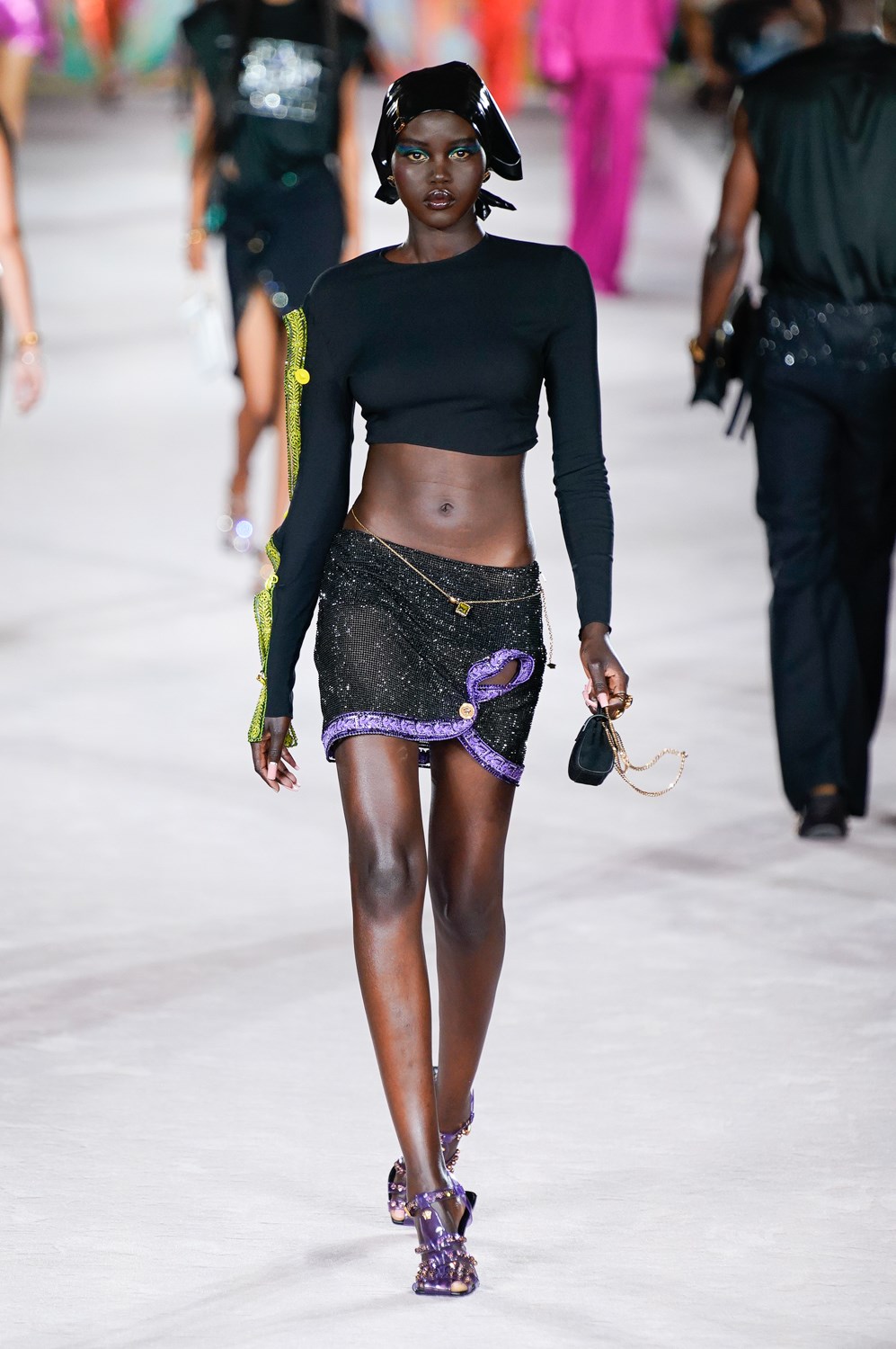 Look 70