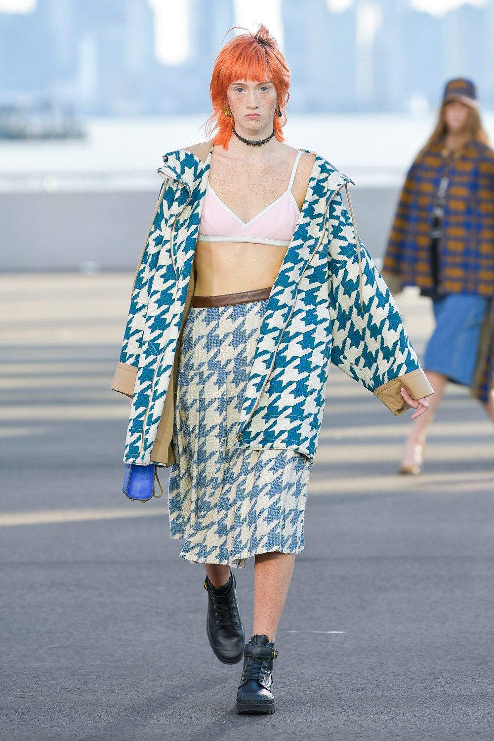 Look 4