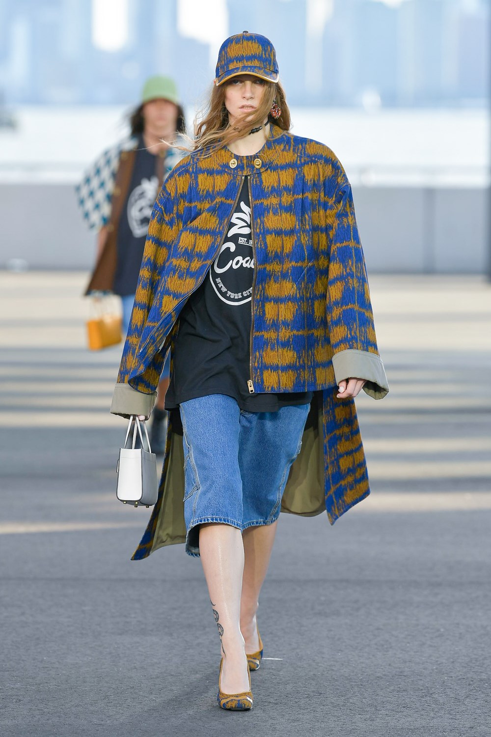 Look 5