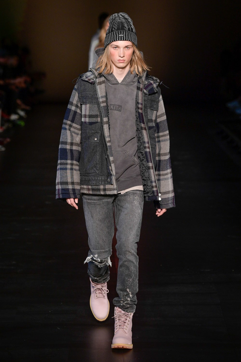 Look 10