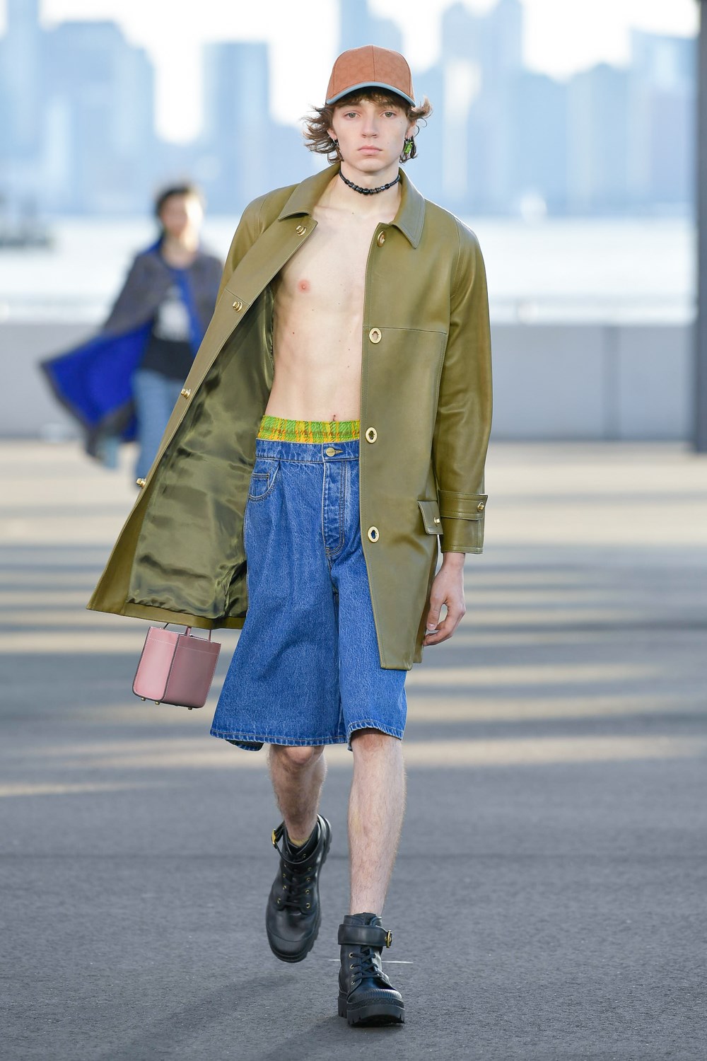 Look 12