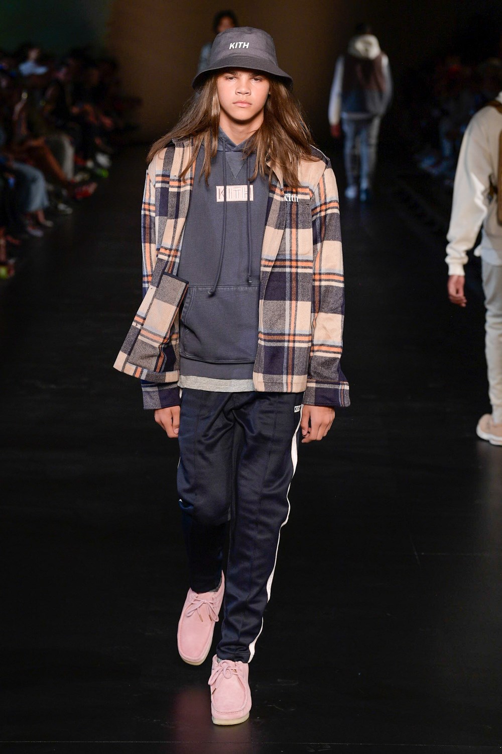 Look 24