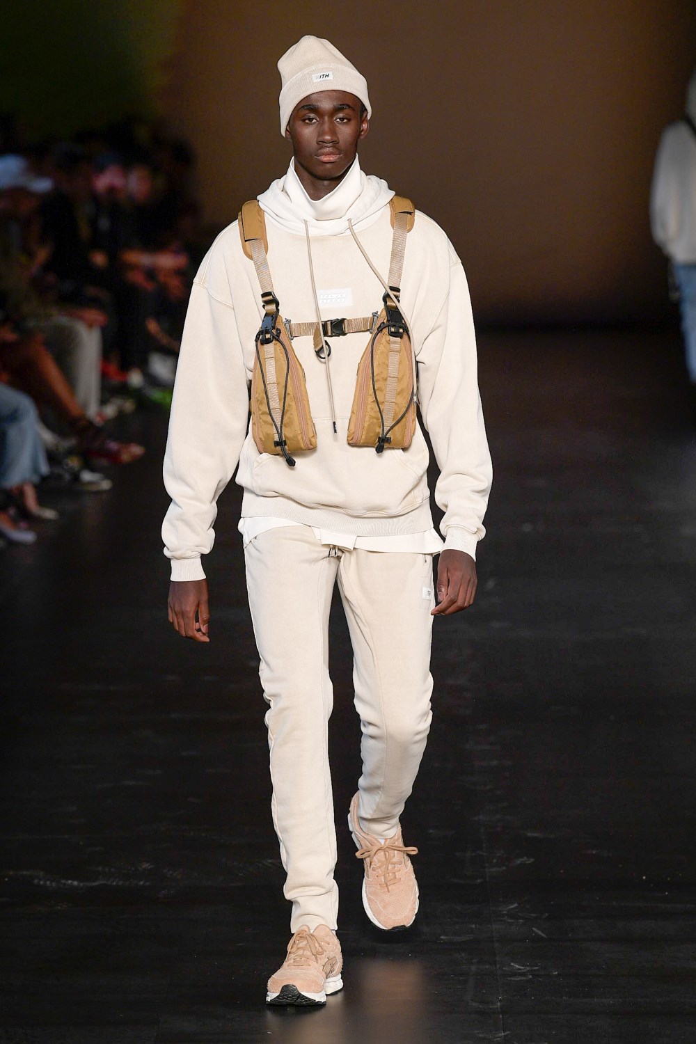 Look 27