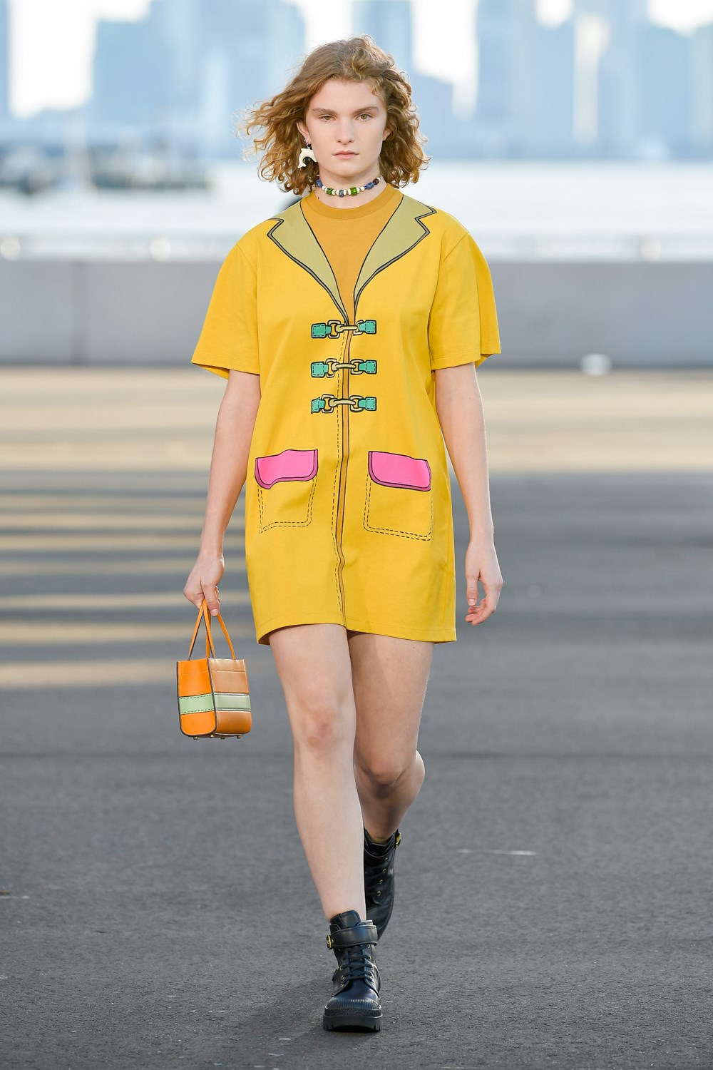 Look 44