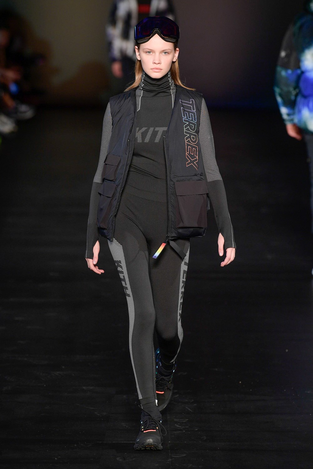 Look 70