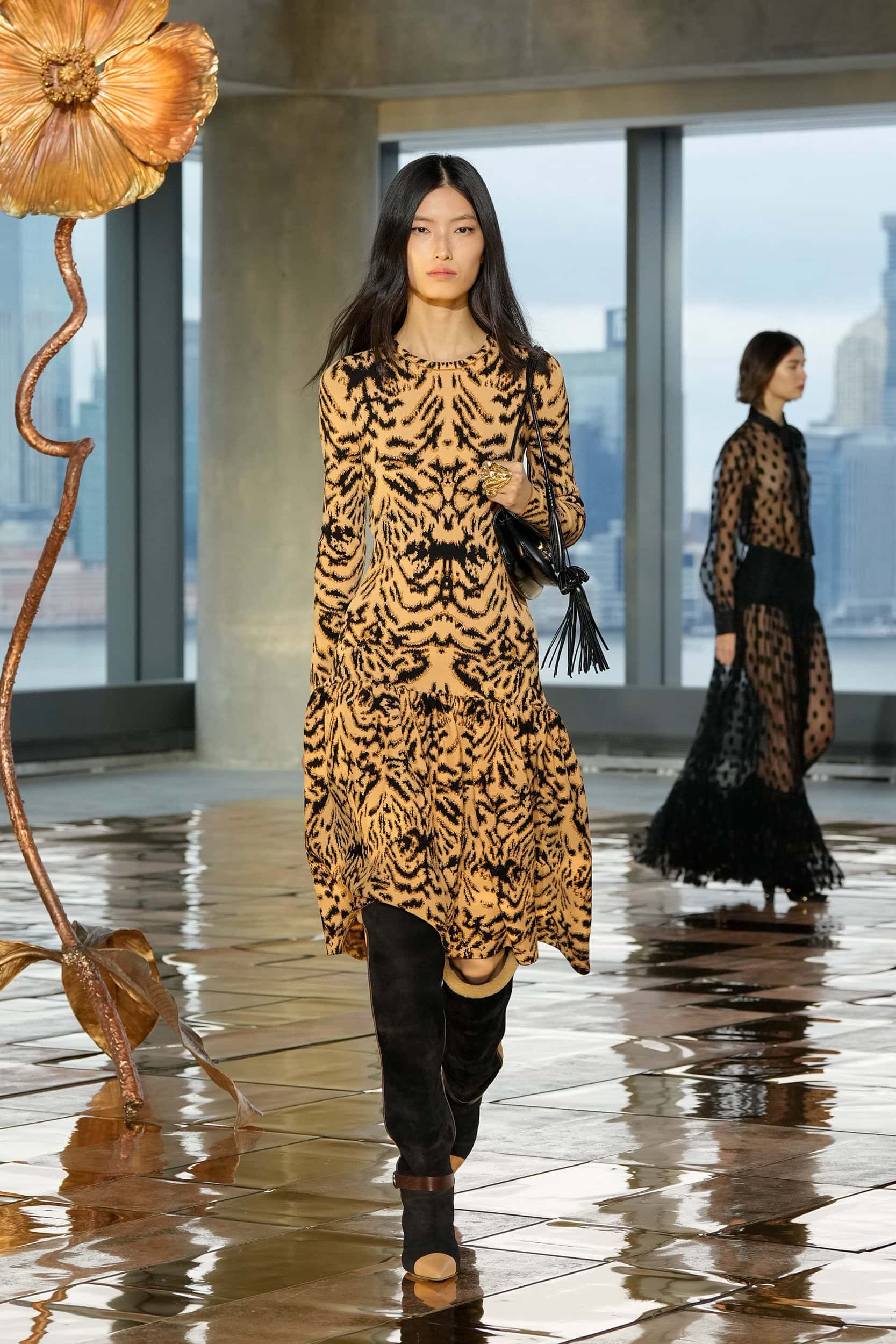 Look 7