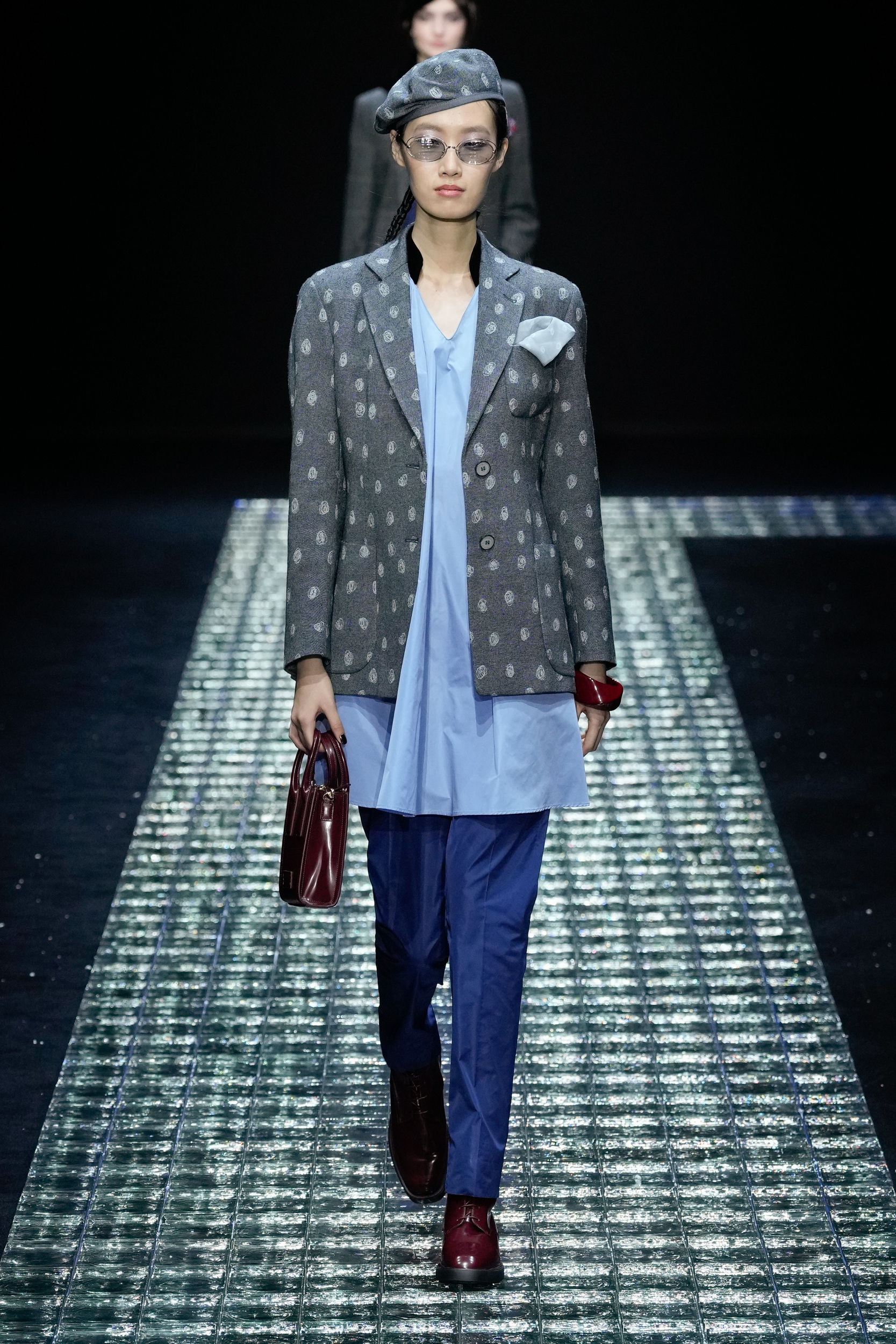 Look 7