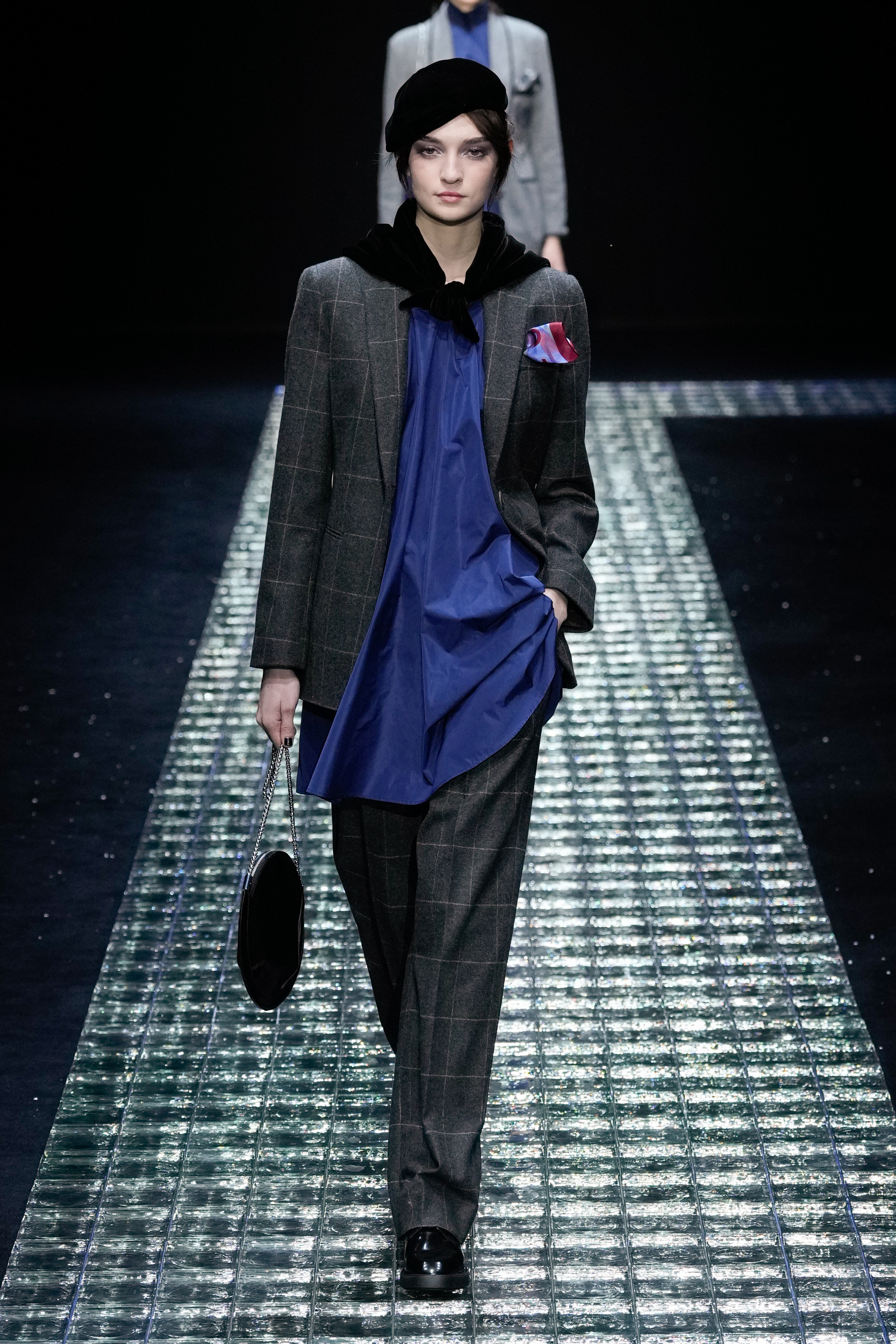 Look 8