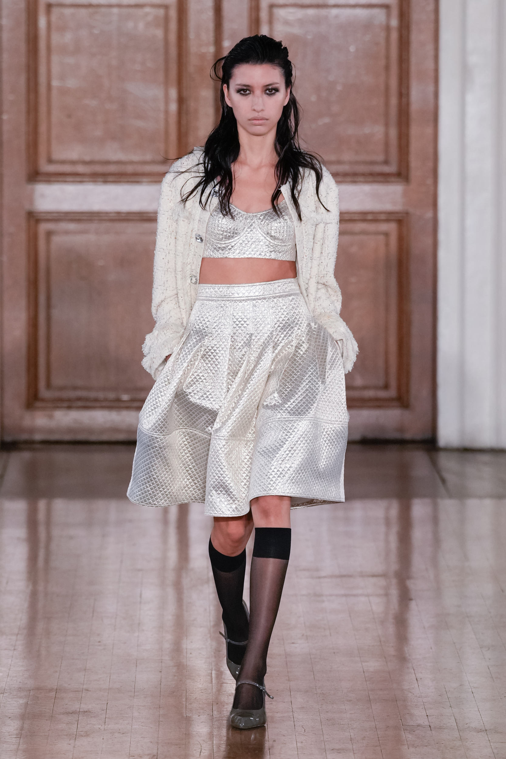 Look 10