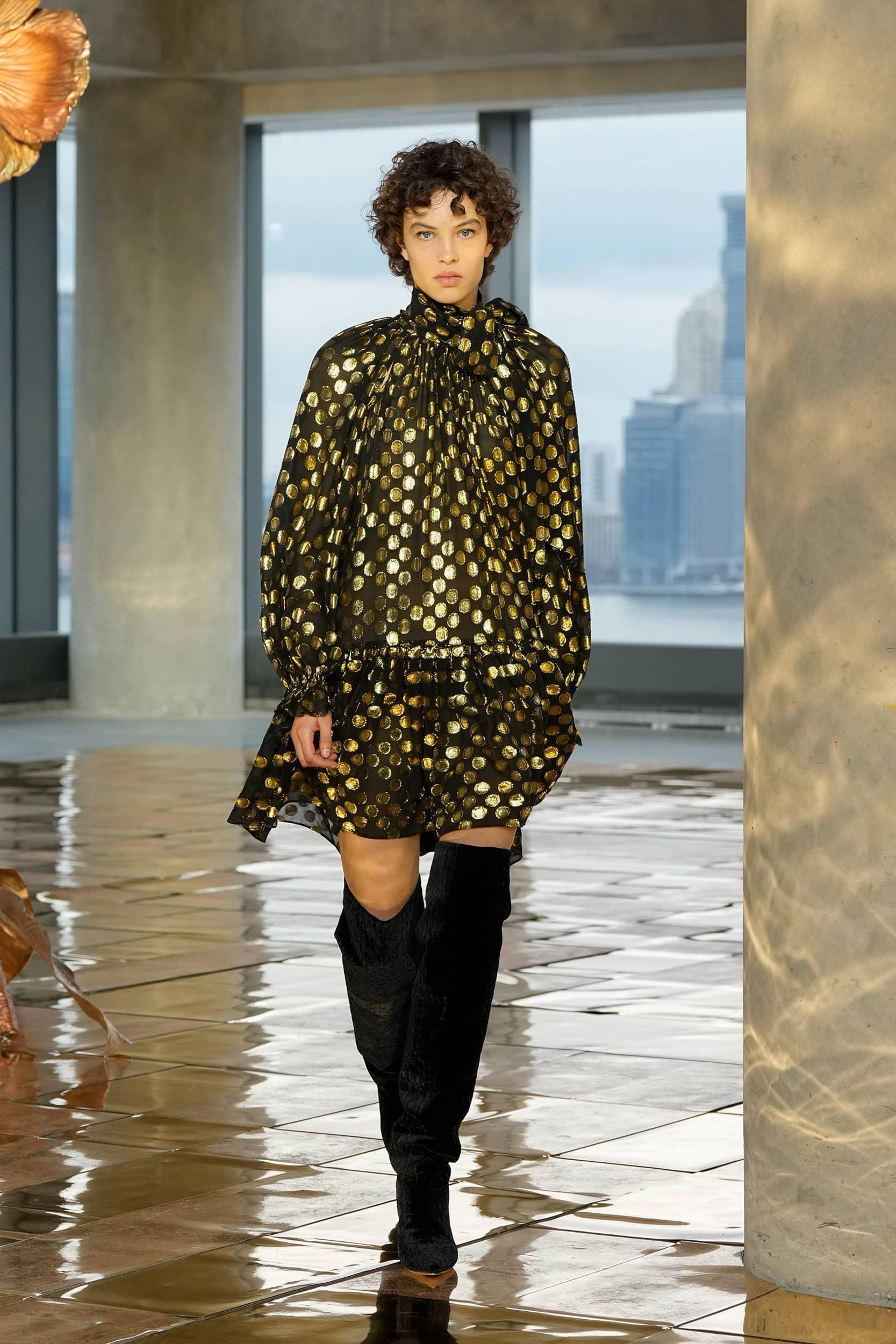 Look 13