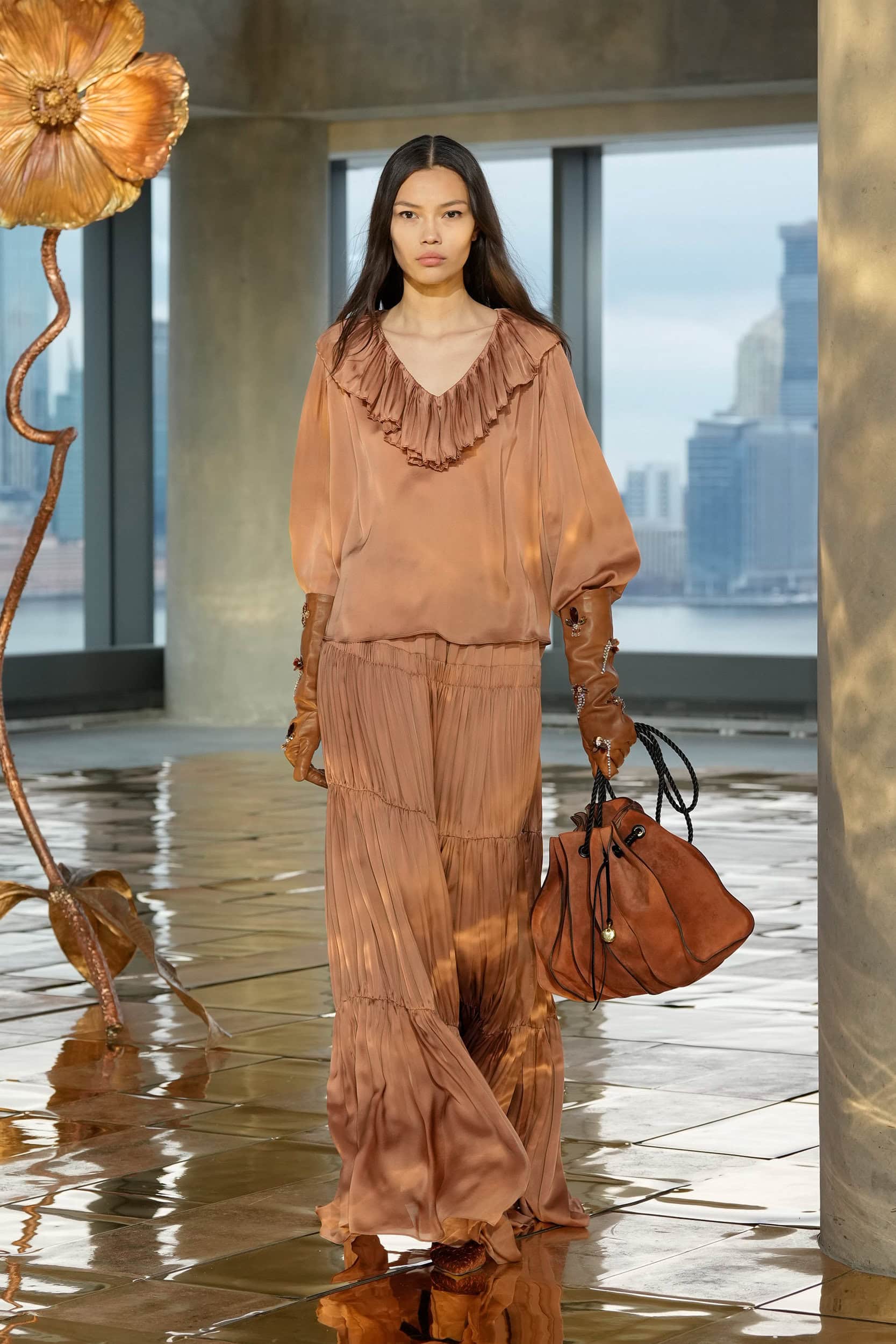 Look 15