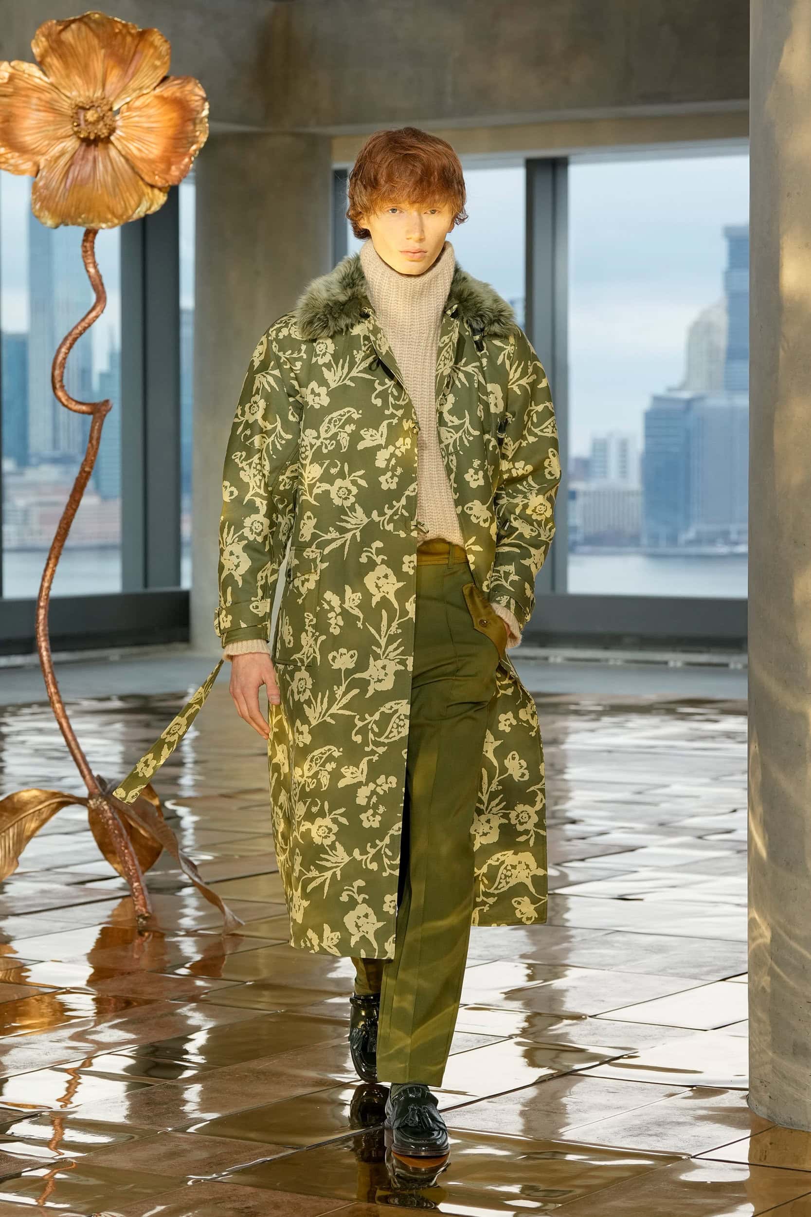 Look 18